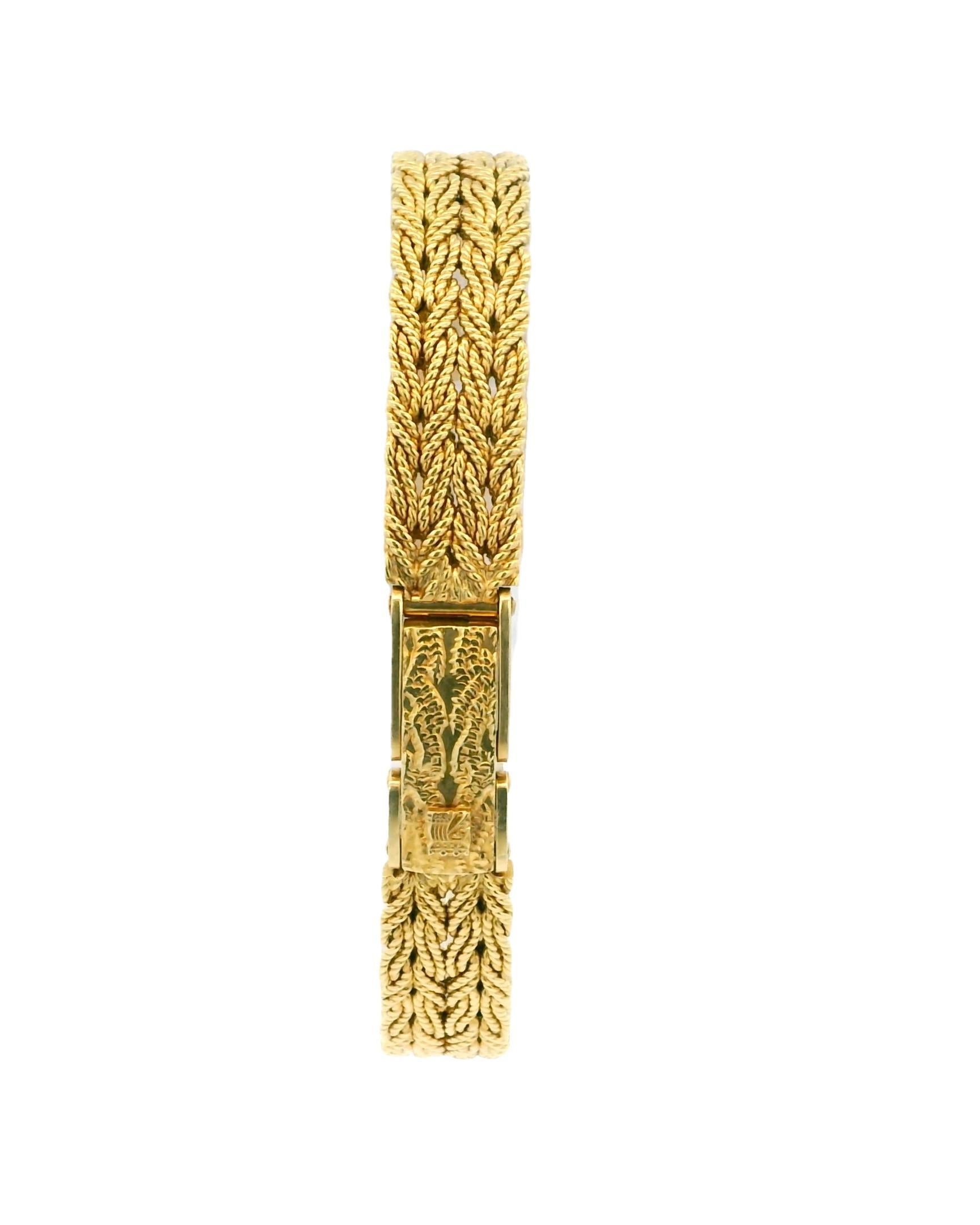 Montre Royale 18k Ruby/Emerald/Blue Sapphire/Diamond Mesh Bracelet For Sale 5