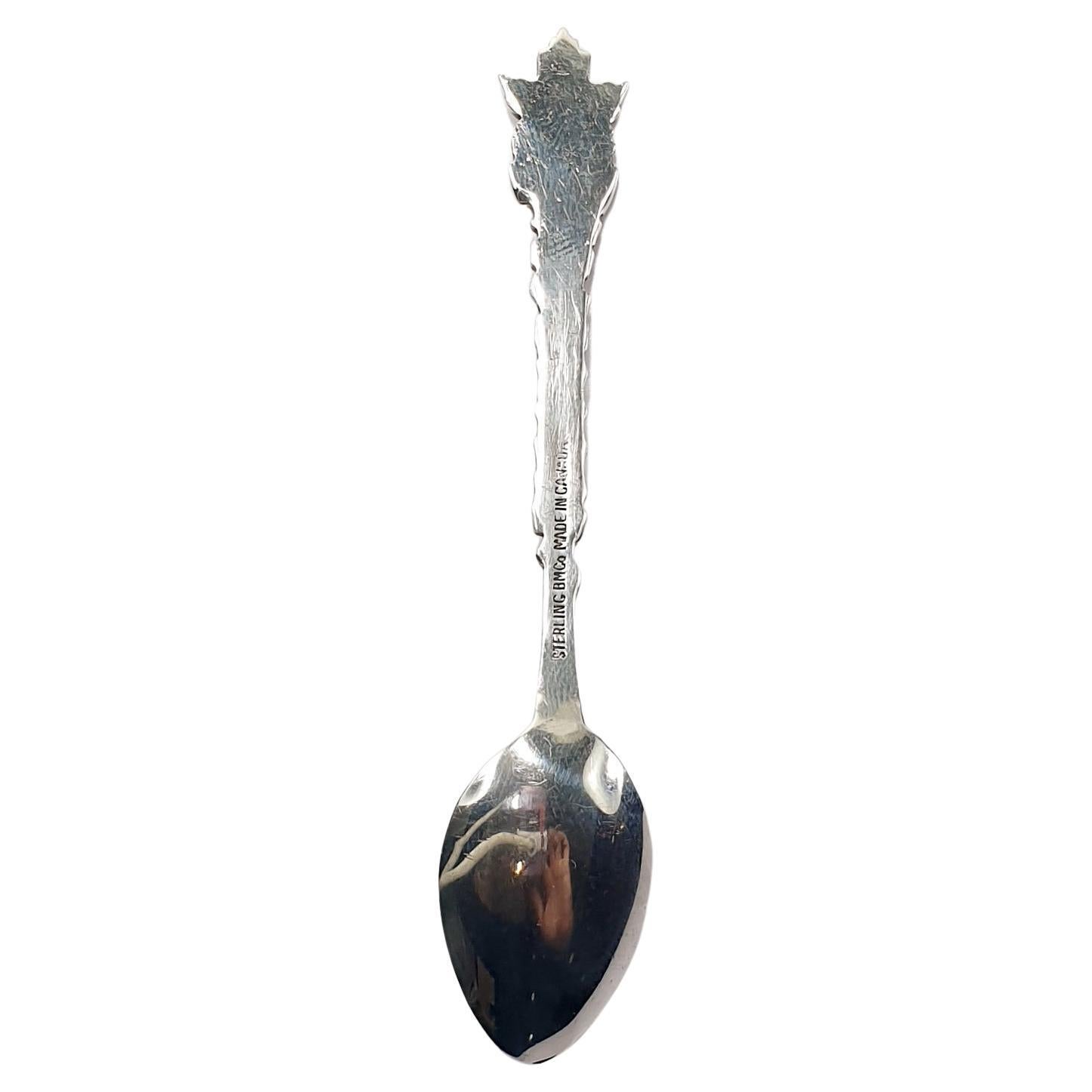 Women's or Men's Montreal Canada Maple Leaf Collection Silver Teaspoon with Figurine For Sale