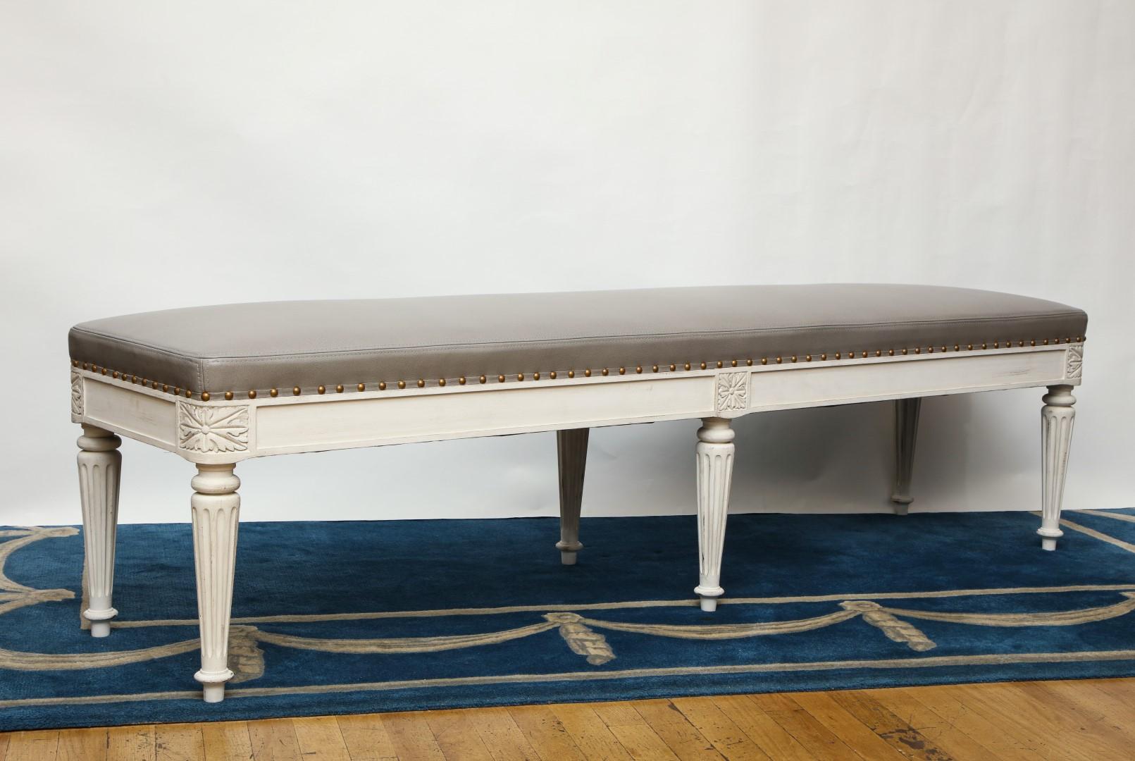 Montreuil Bench, Louis XVI Style Bench with Leather Upholstery, by David Duncan In New Condition For Sale In New York, NY