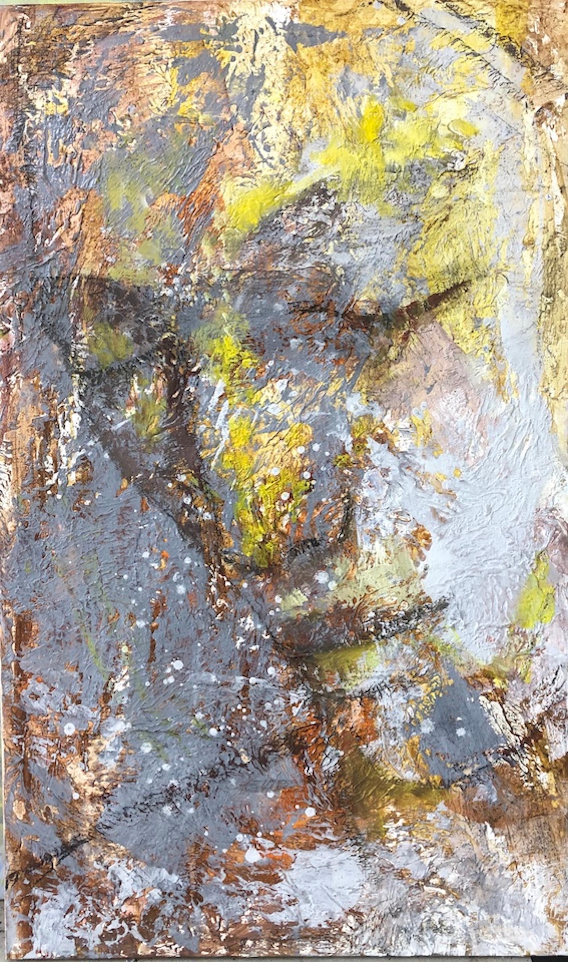 “I paint the human figure and explore further till I reach the Beauty of Being, the Soul.. the part of Human Being where everything is in total Serenity, Goodness and Harmony, where no noise exists.” Montse Valdés never gets tired of recreating and