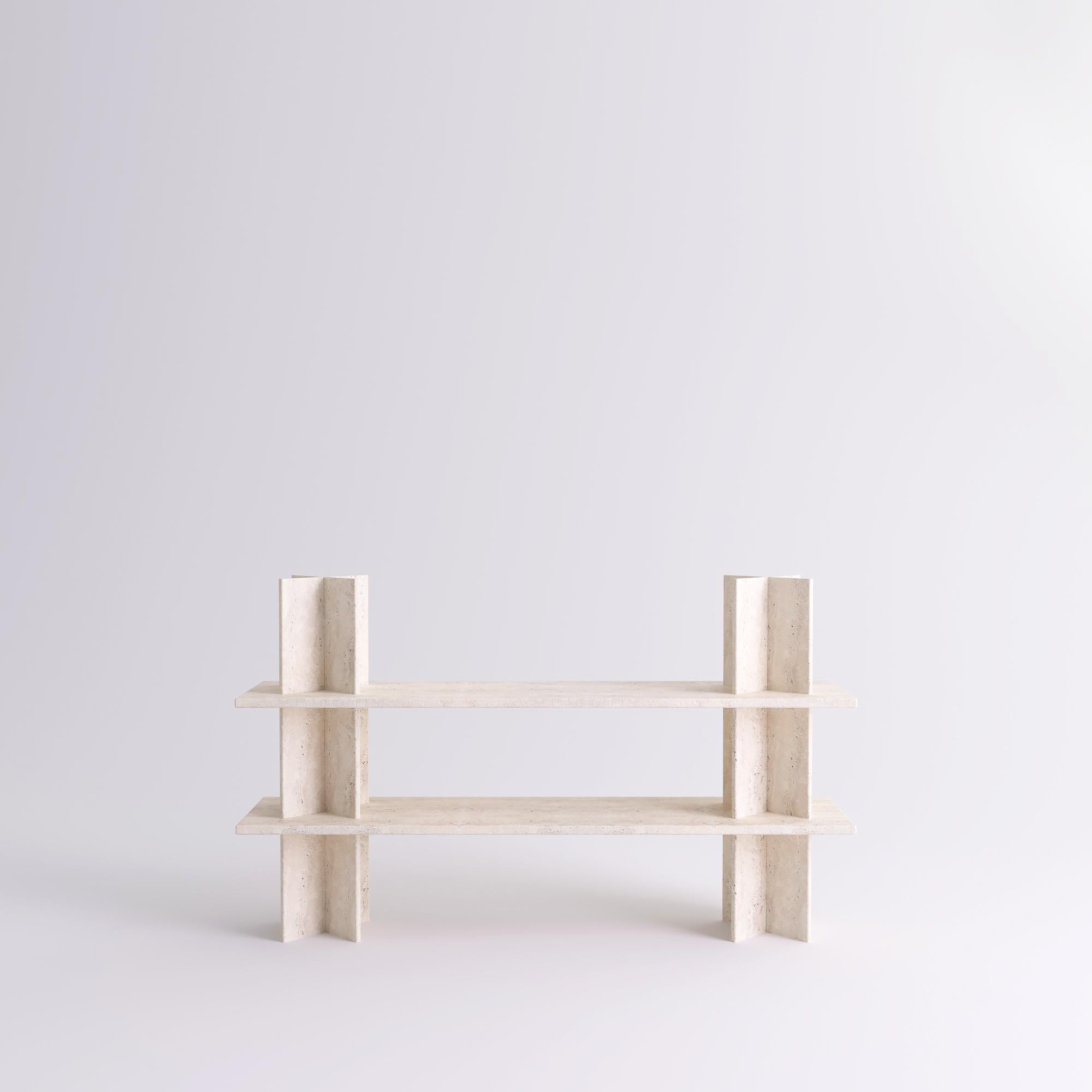 Mensole Monument in travertino bianco di Mathieu Girard & Gauthier Pouillart
Dimensioni: L 195 x H. 117. x P 45 cm
Materiali: Ripiani e colonne in travertino bianco.
Materiale disponibile: Betulla, marmo bianco, marmo verde, marmo nero, marmo Pele