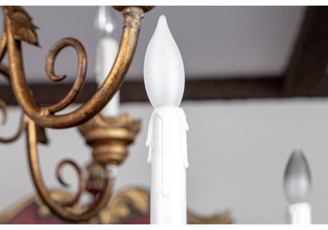 XX secolo Monumentale lampadario Florentine a 12 bracci dorati e dipinti in vendita