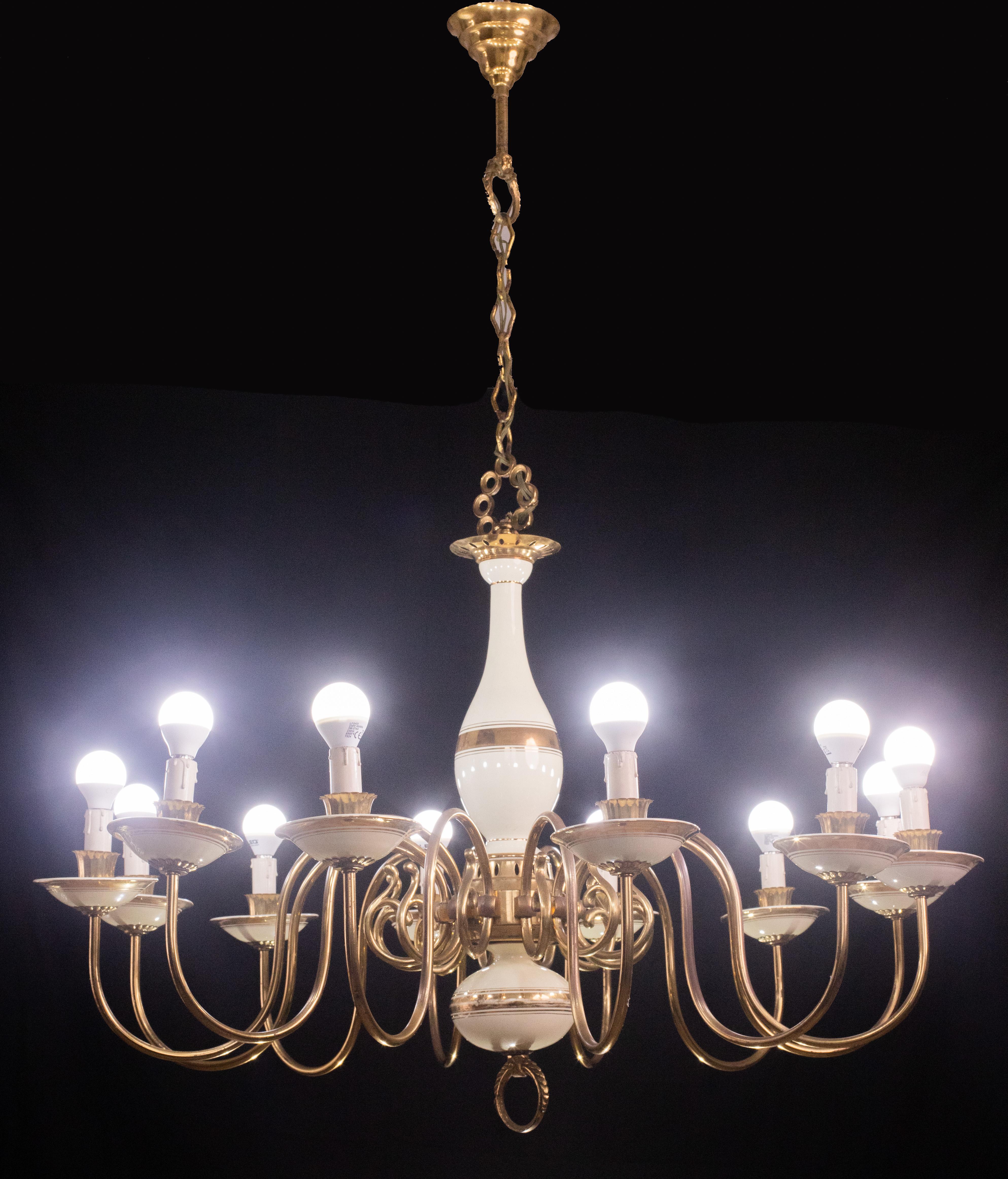 Monumental 12 Lights Art Deco Brass and Ceramic Chandelier, 1950s For Sale 1