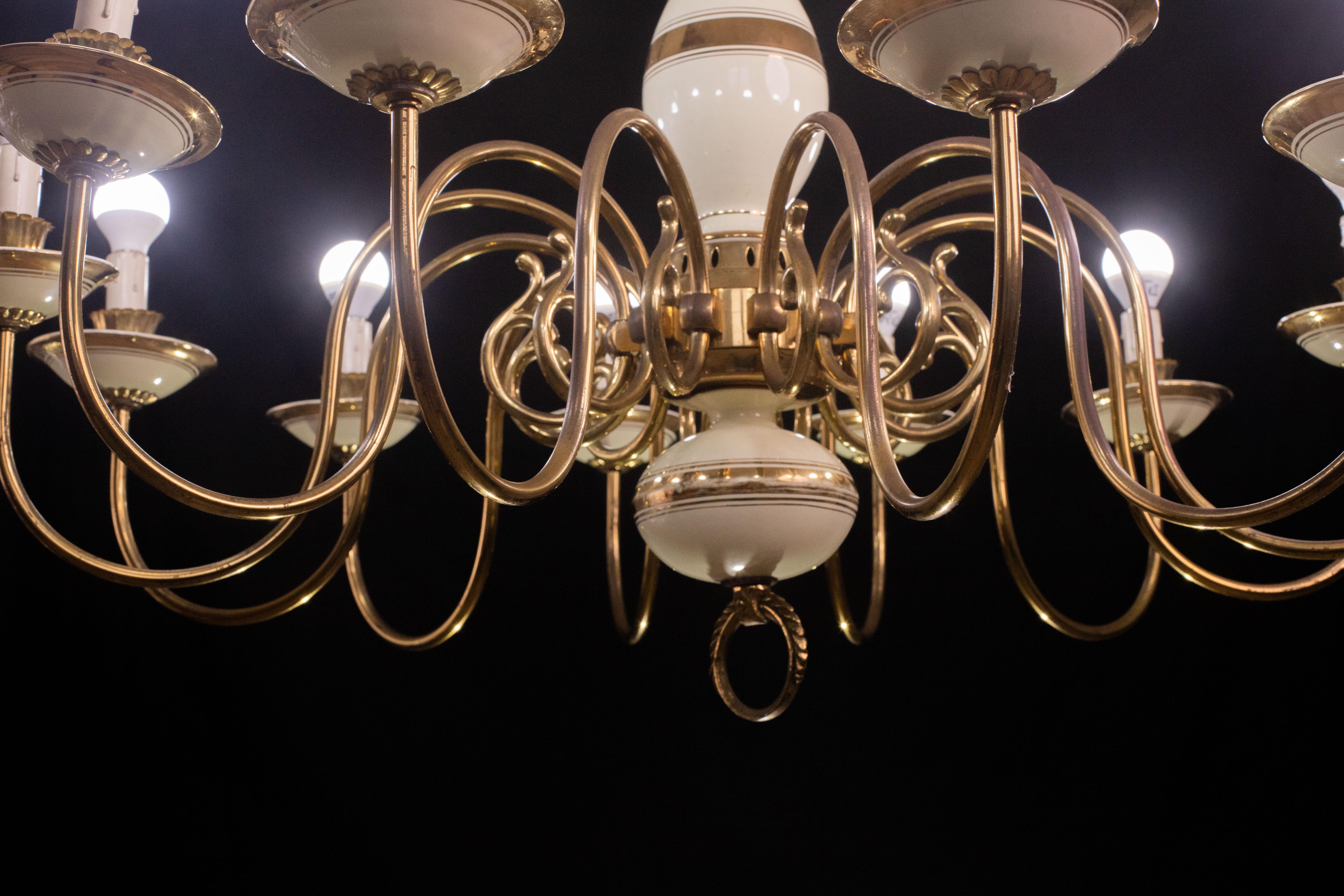 Monumental 12 Lights Art Deco Brass and Ceramic Chandelier, 1950s For Sale 3