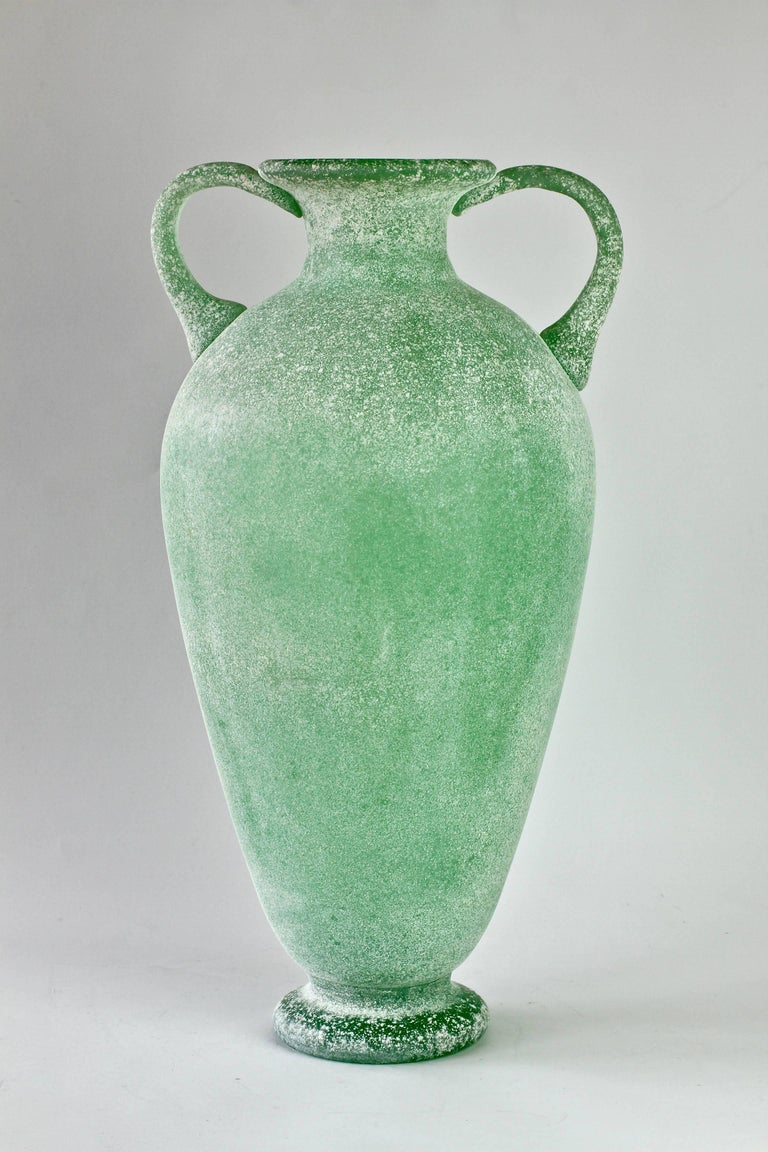 Huge Vittorio Rigattieri at Seguso Green 'a Scavo' Murano Glass Amphora