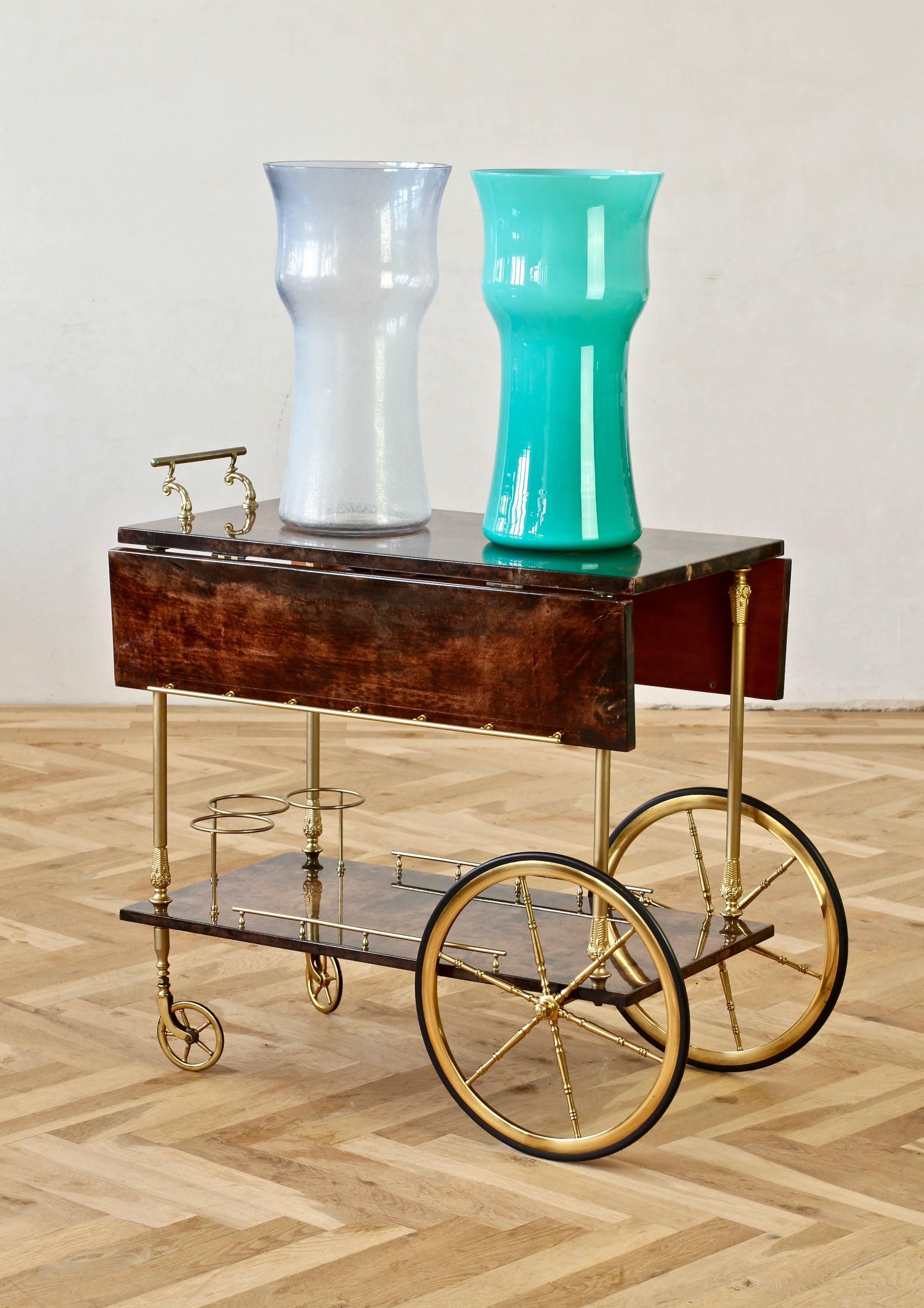 Vase Centre de table en verre de Murano signé Cenedese bleu 'Corroso' Monumental en vente 3