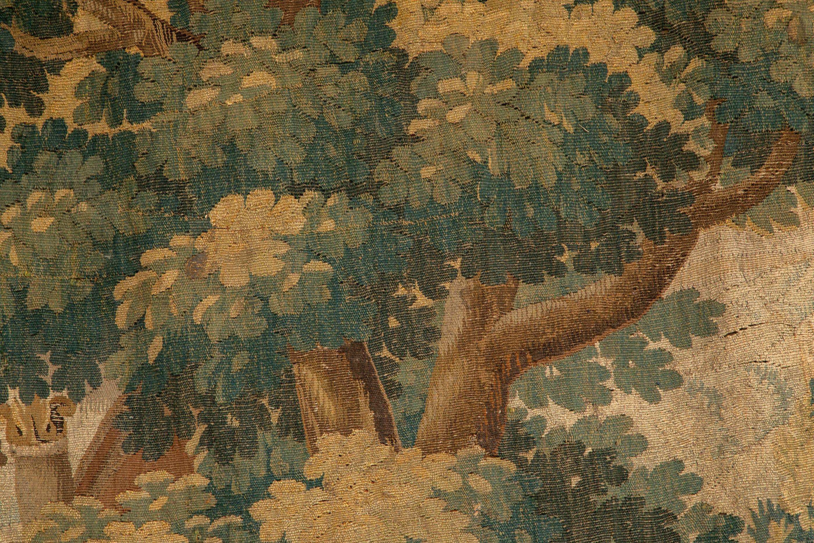Monumentaler Aubusson Verdure-Wandteppich aus dem 18. Jahrhundert (Französisch) im Angebot