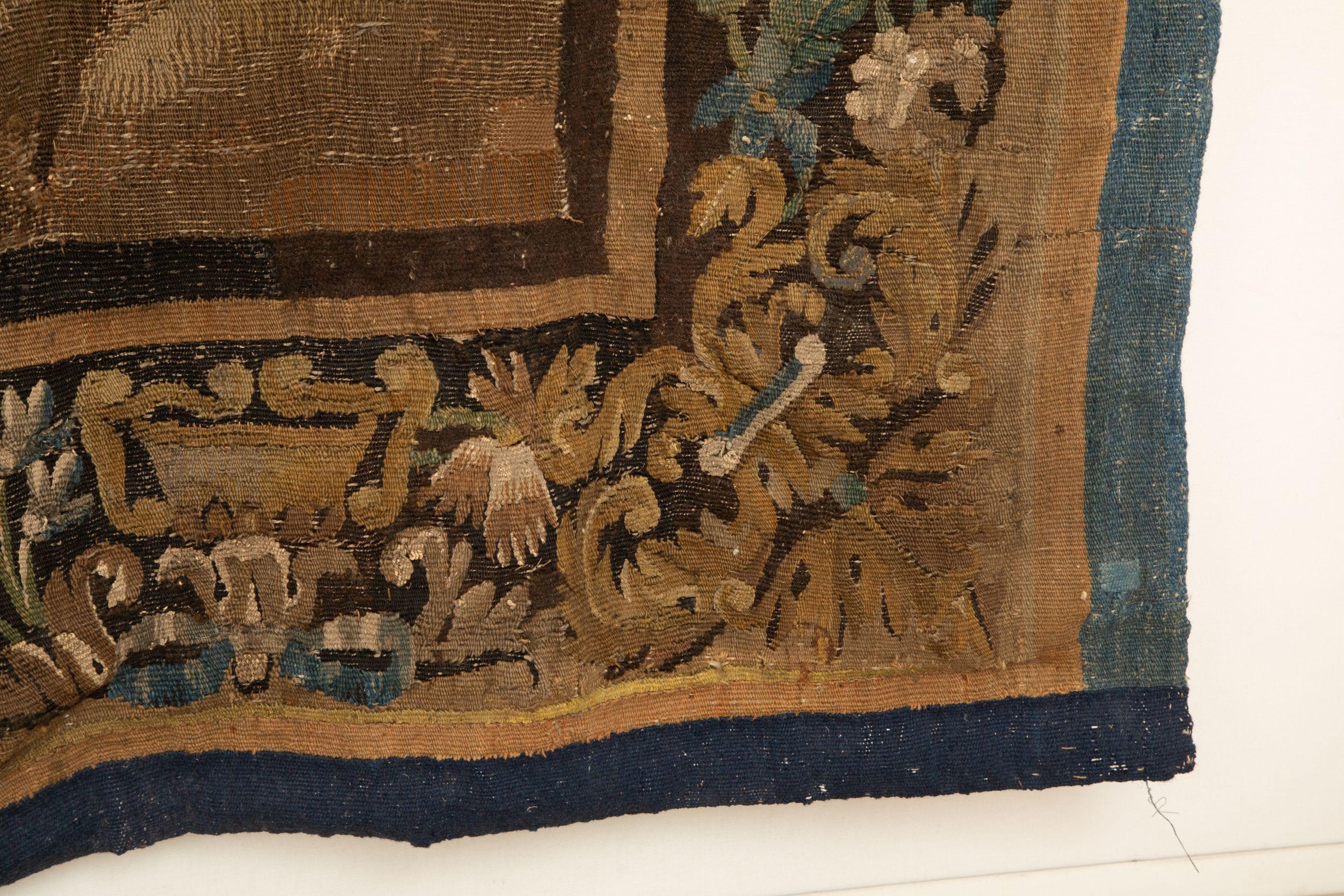 Monumentaler Aubusson Verdure-Wandteppich aus dem 18. Jahrhundert im Angebot 1