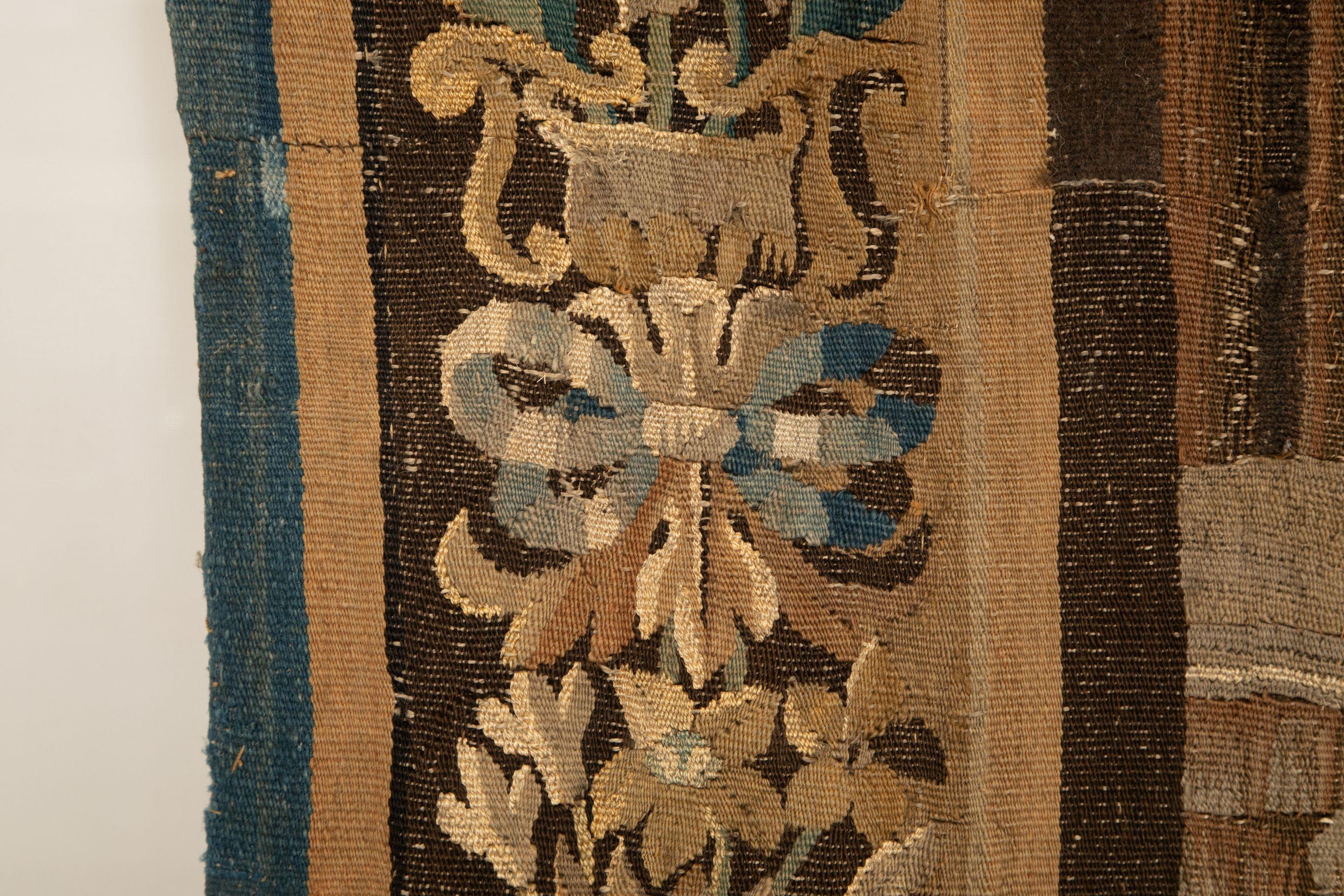 Monumentaler Aubusson Verdure-Wandteppich aus dem 18. Jahrhundert im Angebot 2