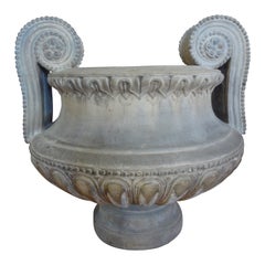 Monumental urna francesa de terracota Luis XVI del siglo XVIII