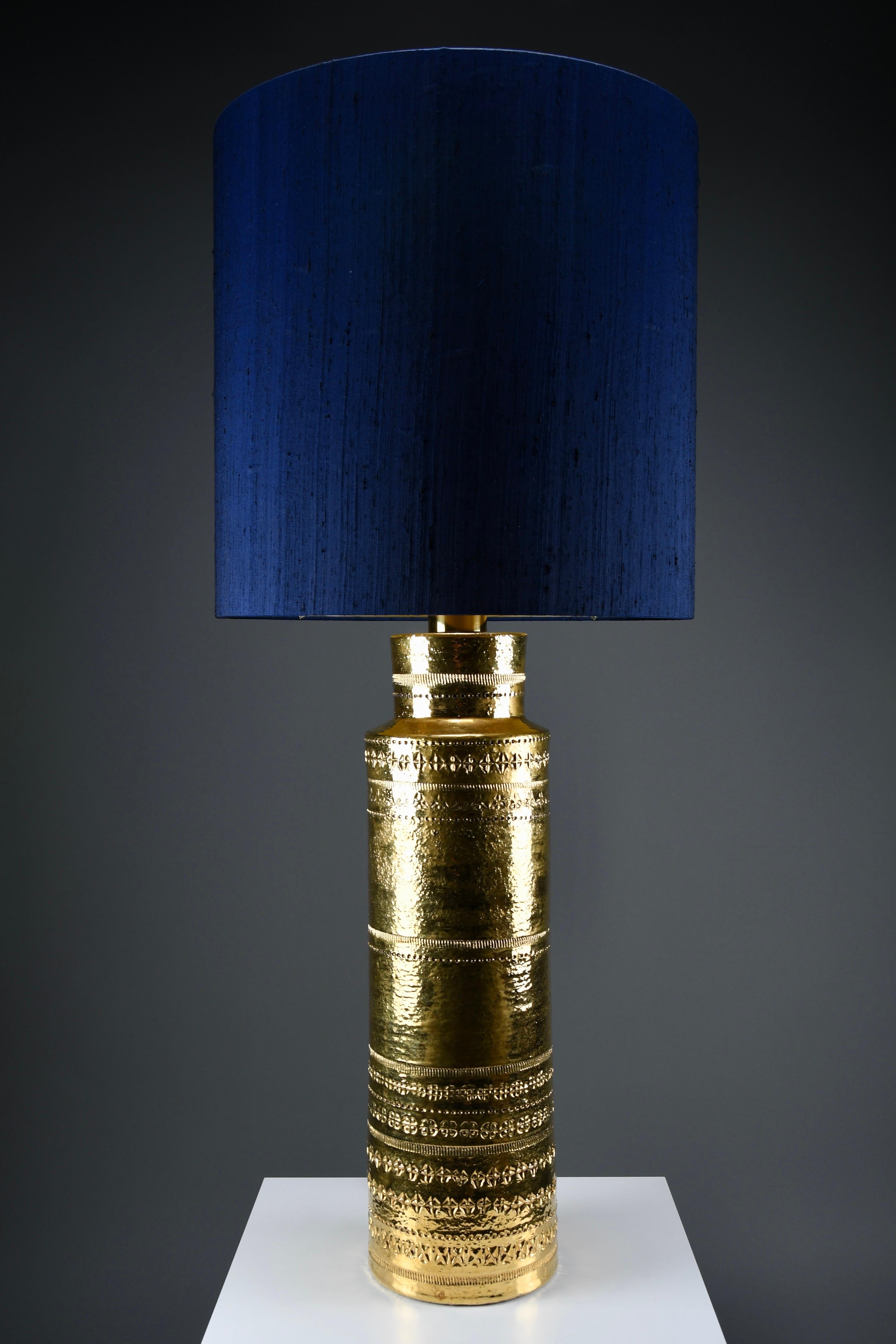 Mid-20th Century Monumental 1960s Gilded Table Lamp by Aldo Londi for Bitossi For Sale
