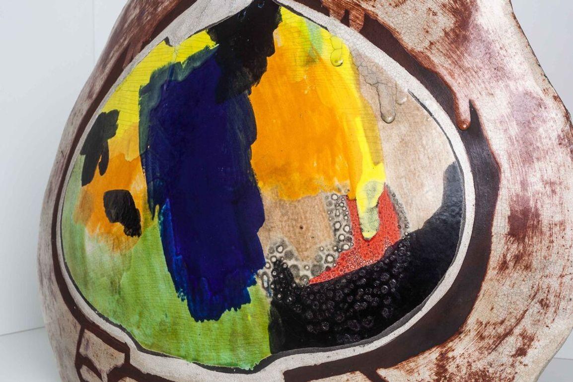 Nord-américain Vase monumental en céramique des années 1980 en vente