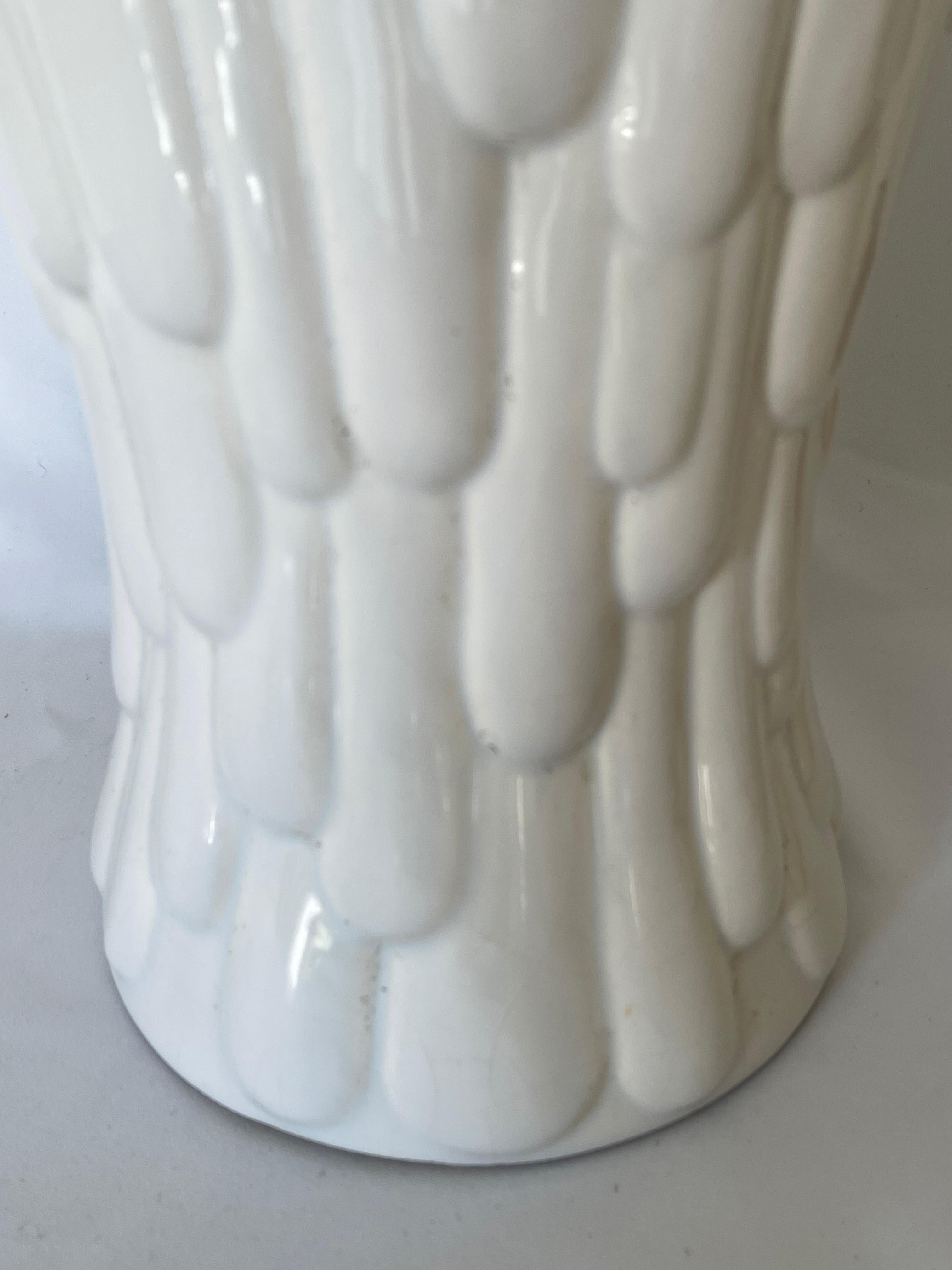 20th Century Monumental 1980's Royal Haeger White Glazed Ceramic Lamps For Sale