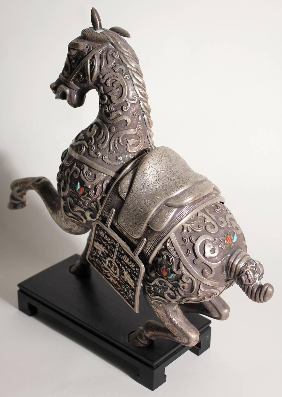 Monumental 19th Century Chinese Sterling Silver Horse Sculpture Censer 45 Ounces In Good Condition For Sale In San Diego, CA
