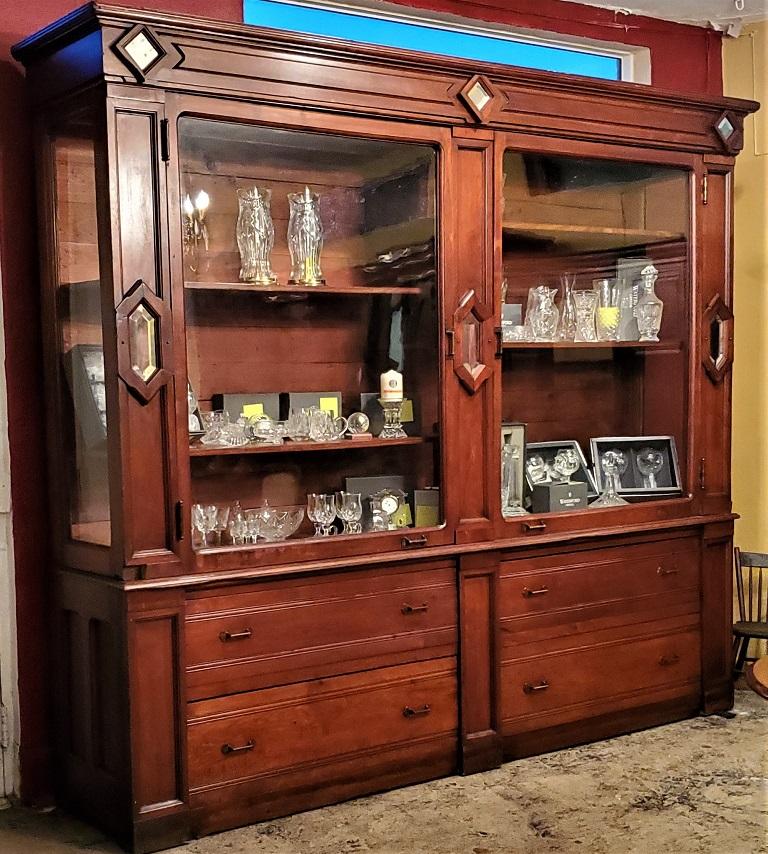 dakota display cabinets