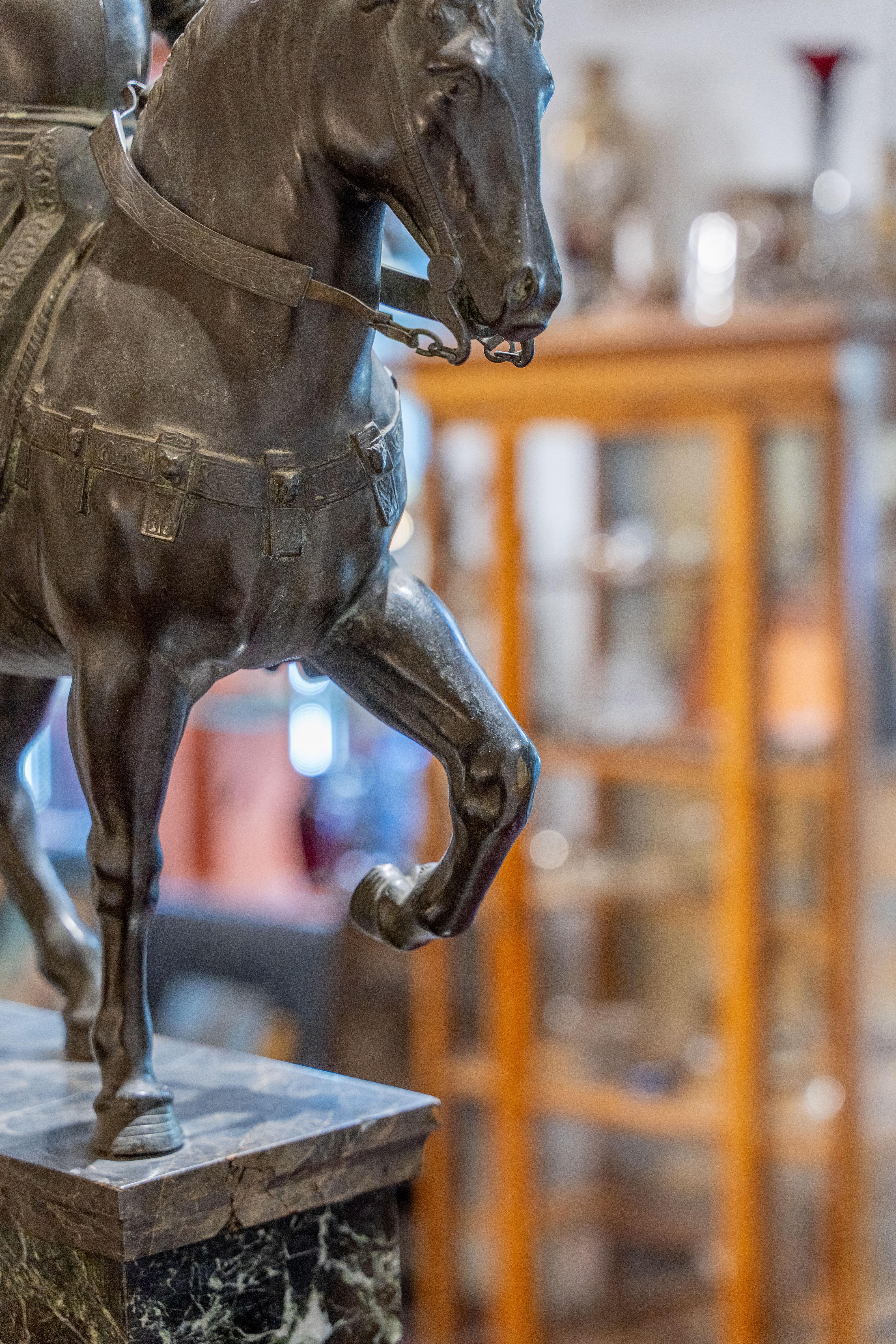 Monumental 19th Century Bronze Equestrian Statue of Bartolomeo Colleoni For Sale 4