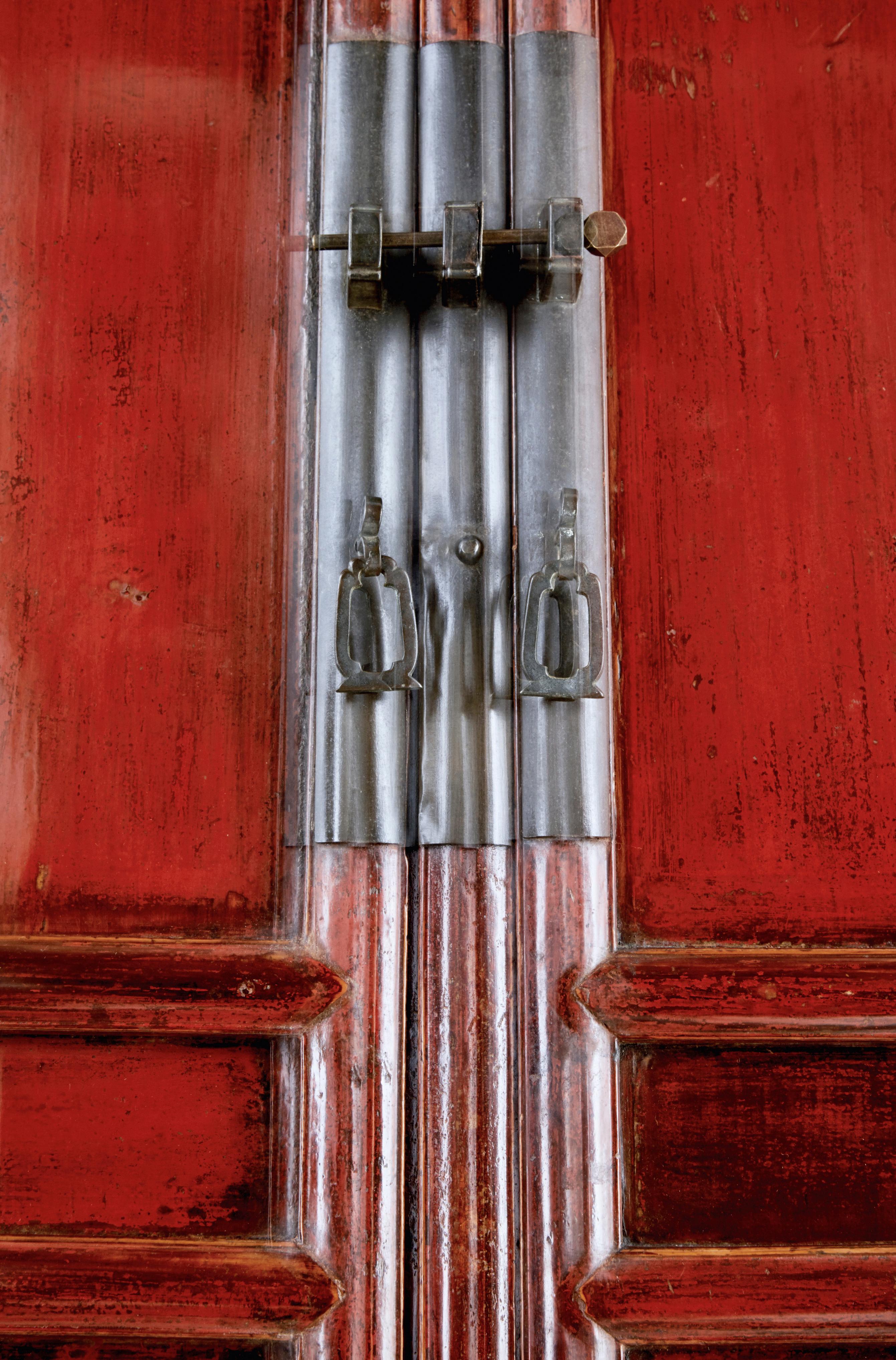 19th Century Monumental 19th century Chinese red lacquer cupboard For Sale