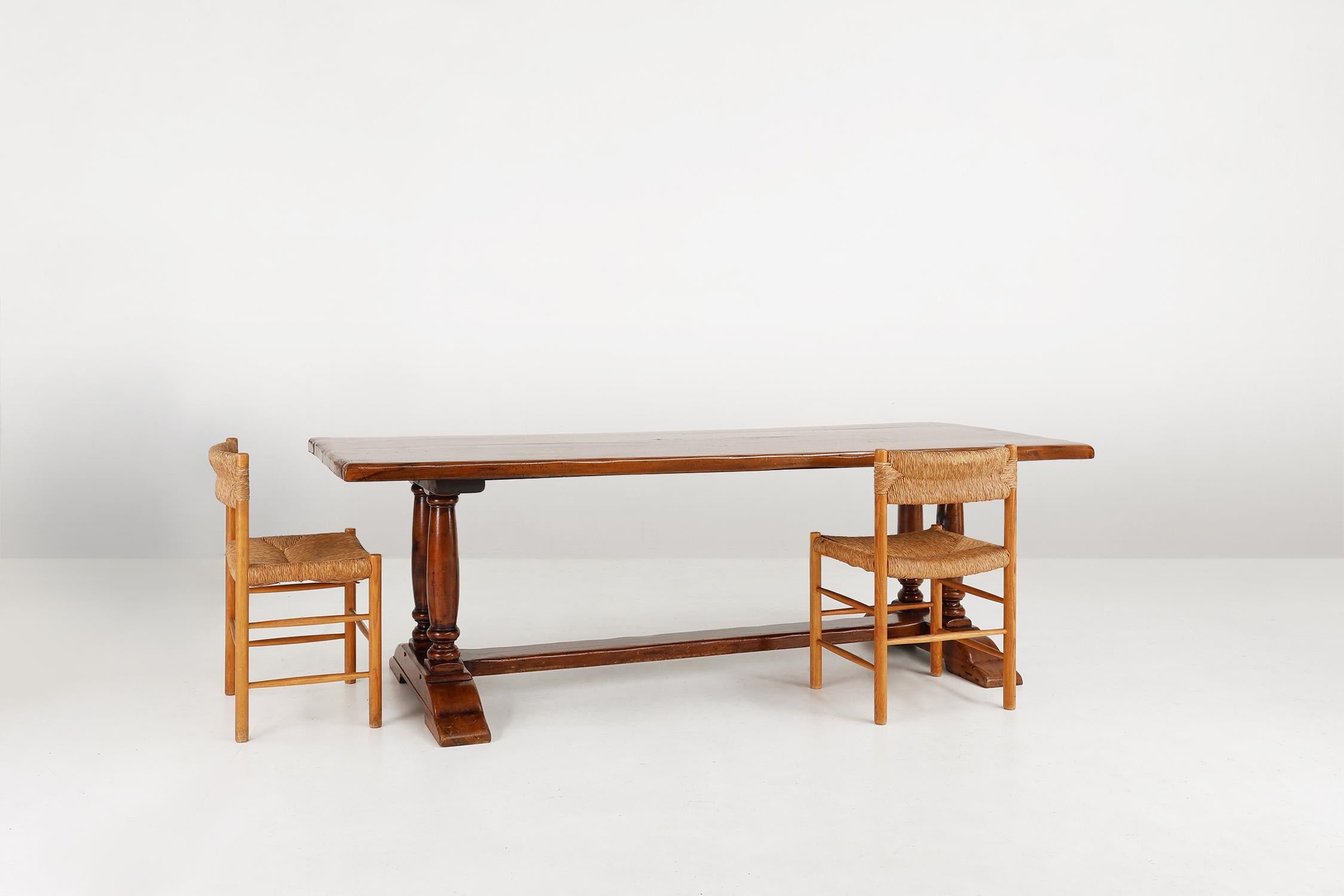 Monumentale table de salle à manger de monastère en chêne français du 19e siècle en vente 4