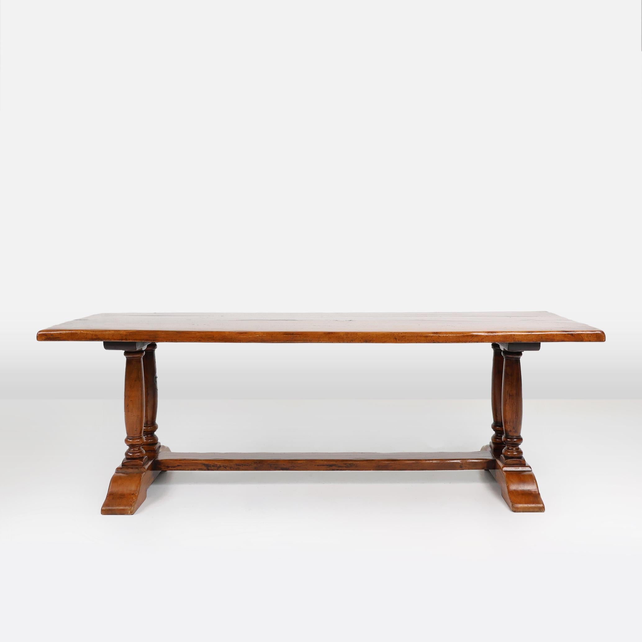 XIXe siècle Monumentale table de salle à manger de monastère en chêne français du 19e siècle en vente
