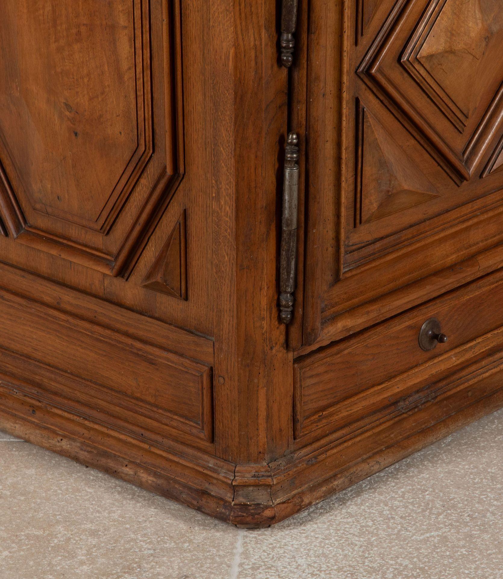 Monumentale buffet francese del XIX secolo in noce e Oak in vendita 4