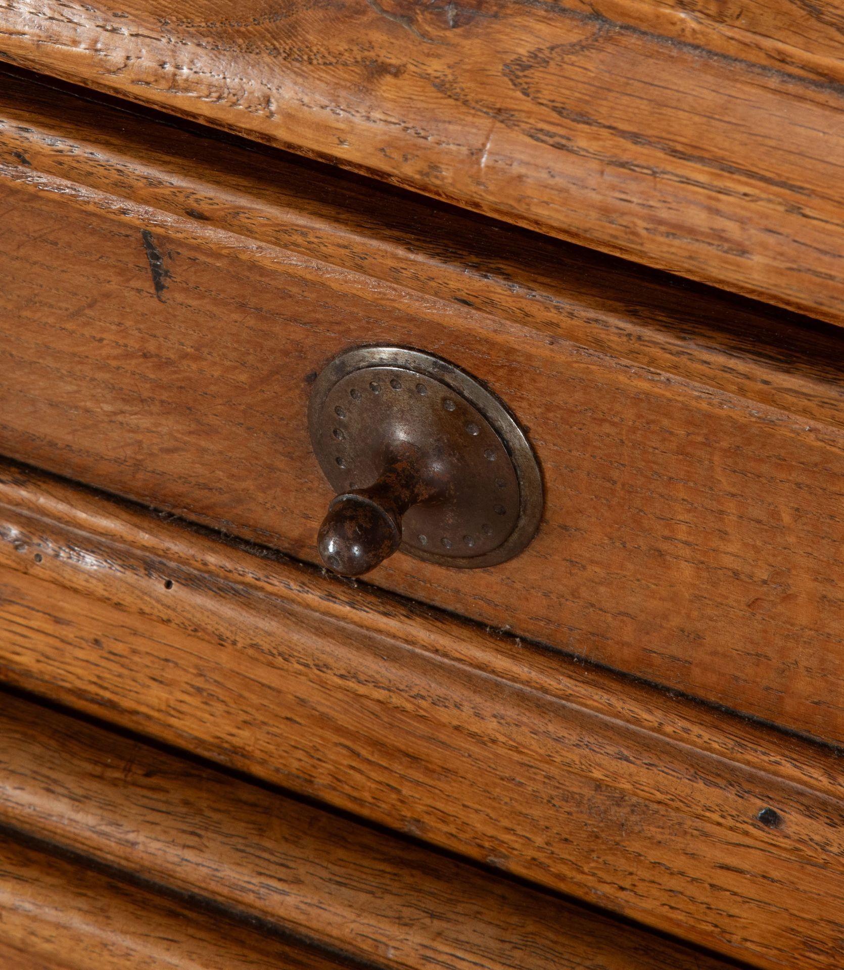 Monumentale buffet francese del XIX secolo in noce e Oak in vendita 8