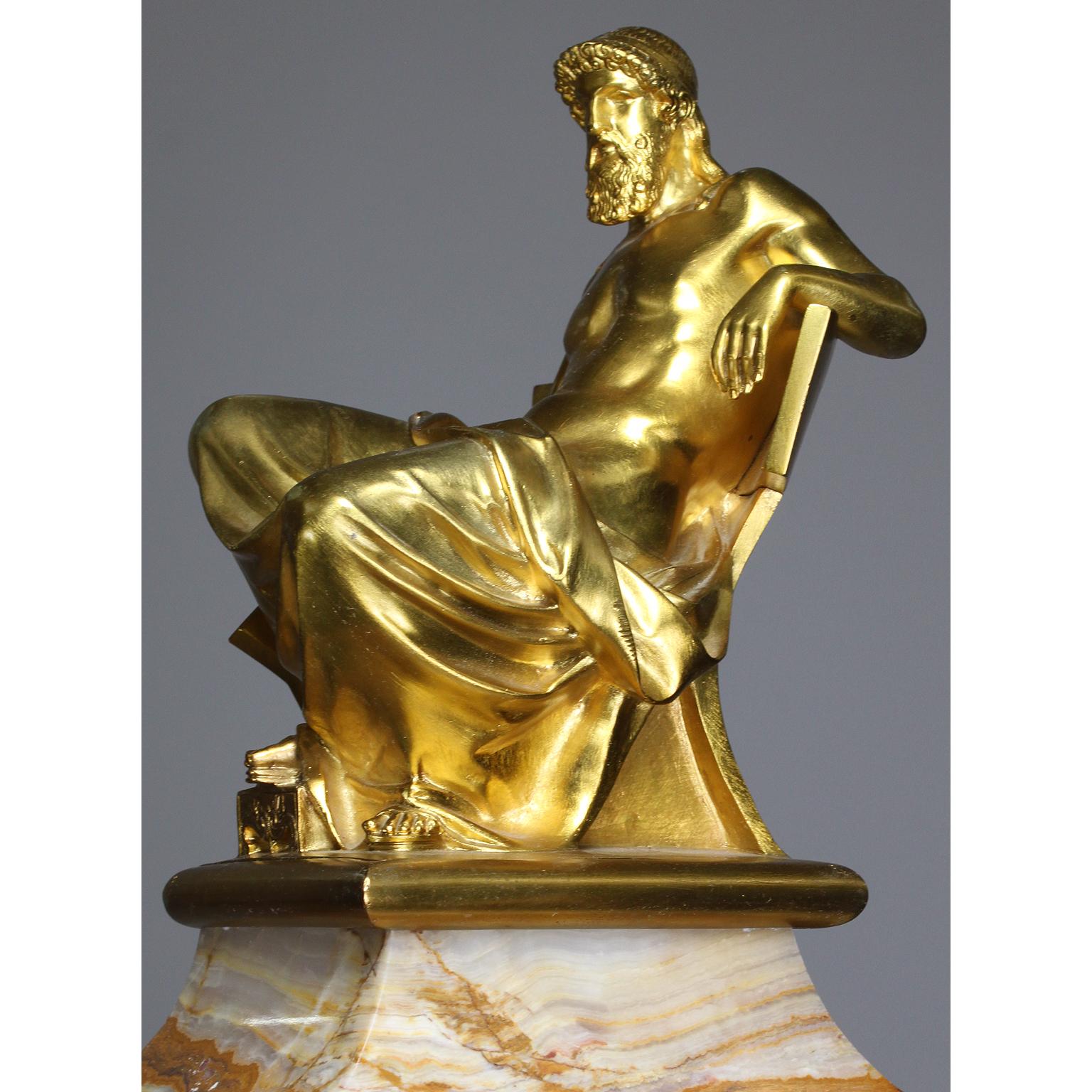 Monumentale Standuhr mit Goldbronze-Montierung aus Onyx und Marmor aus dem 19. Jahrhundert im Angebot 9