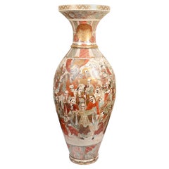 Monumental vase Satsuma du 19ème siècle