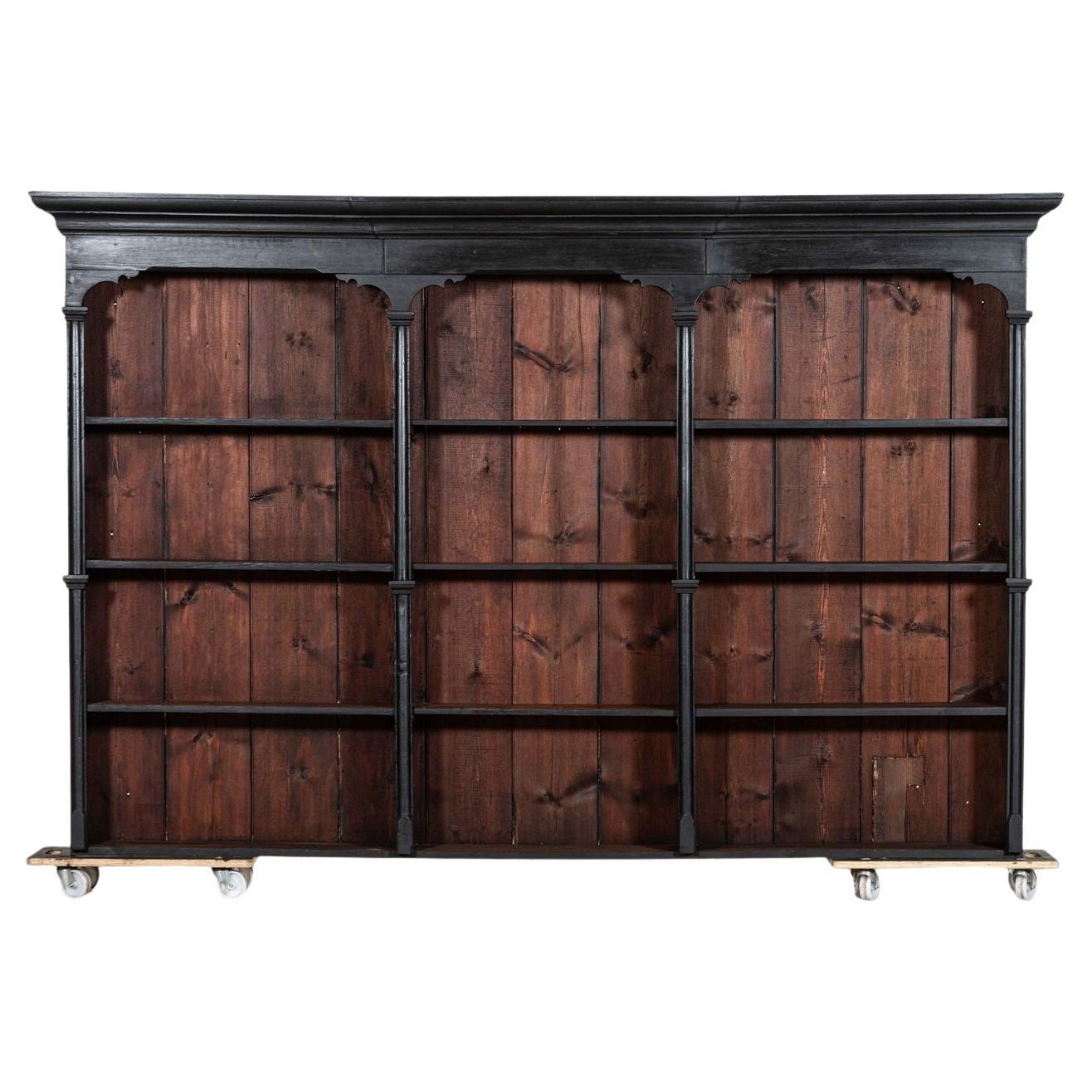 Monumental Cómoda Estantería de Pino Ebonizado del S. XIX