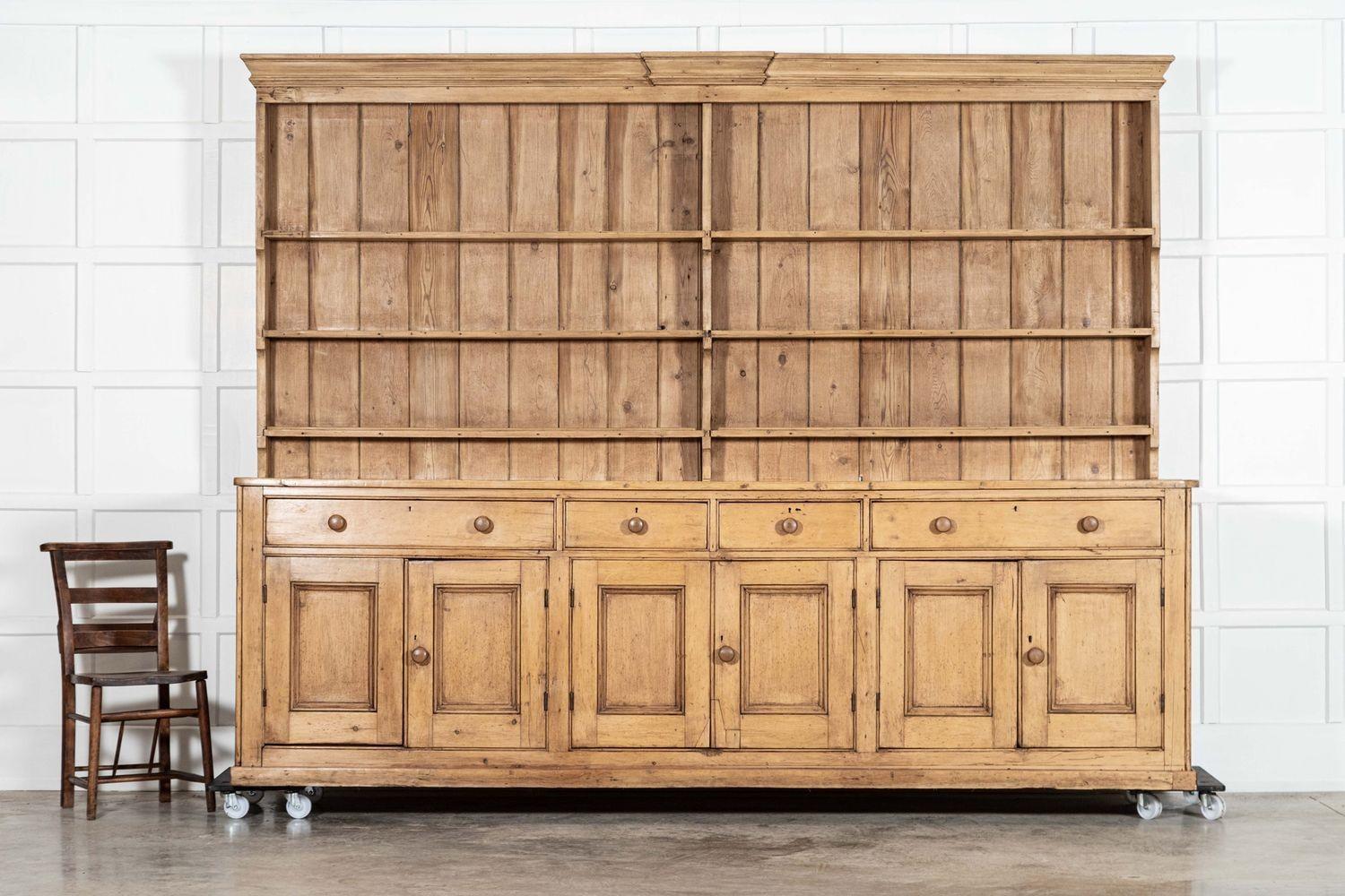 Monumental 19thc English Country House Sycamore Top Dresser In Good Condition For Sale In Staffordshire, GB