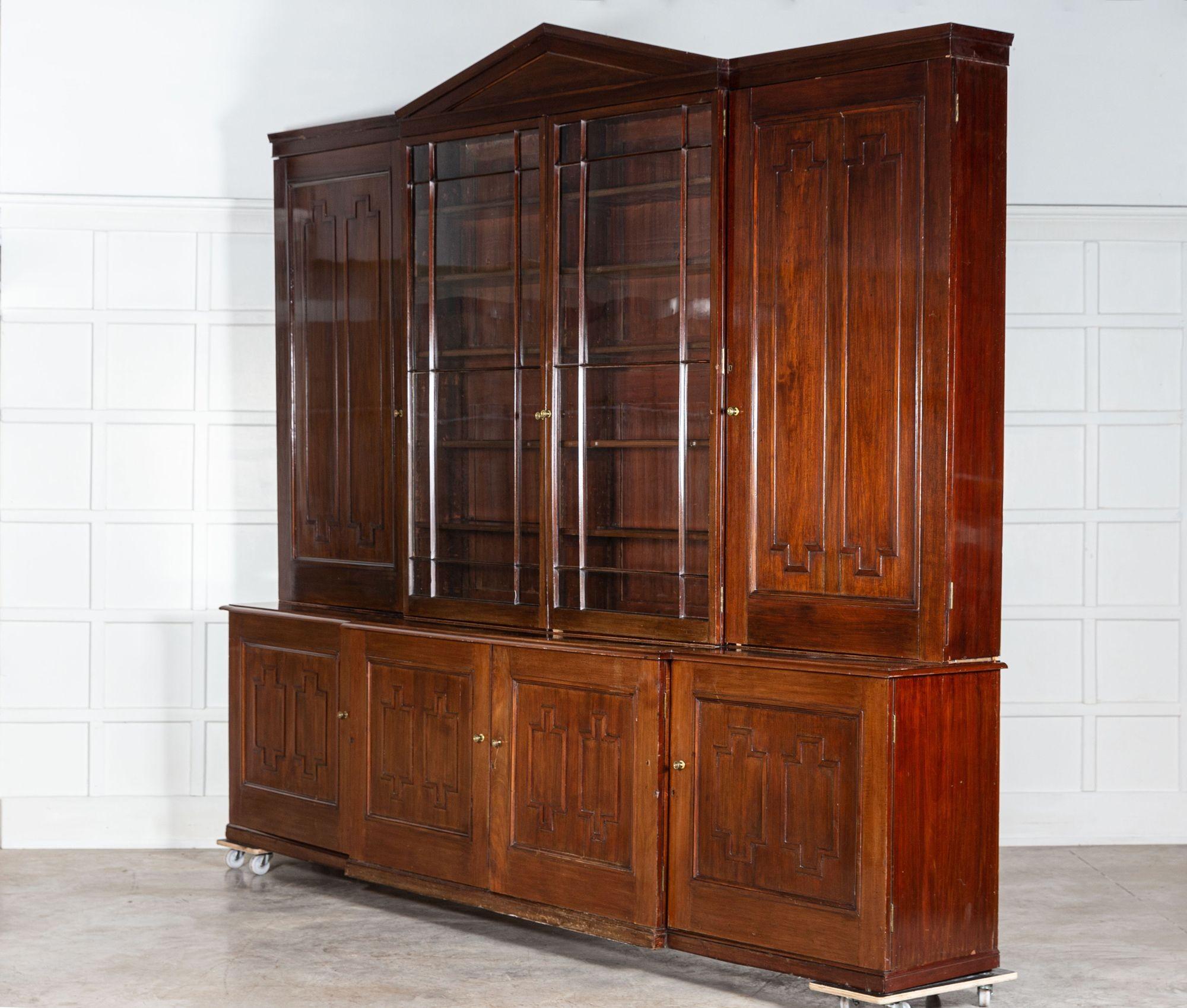 Monumental 19thC English Glazed Mahogany Library Bookcase In Good Condition In Staffordshire, GB