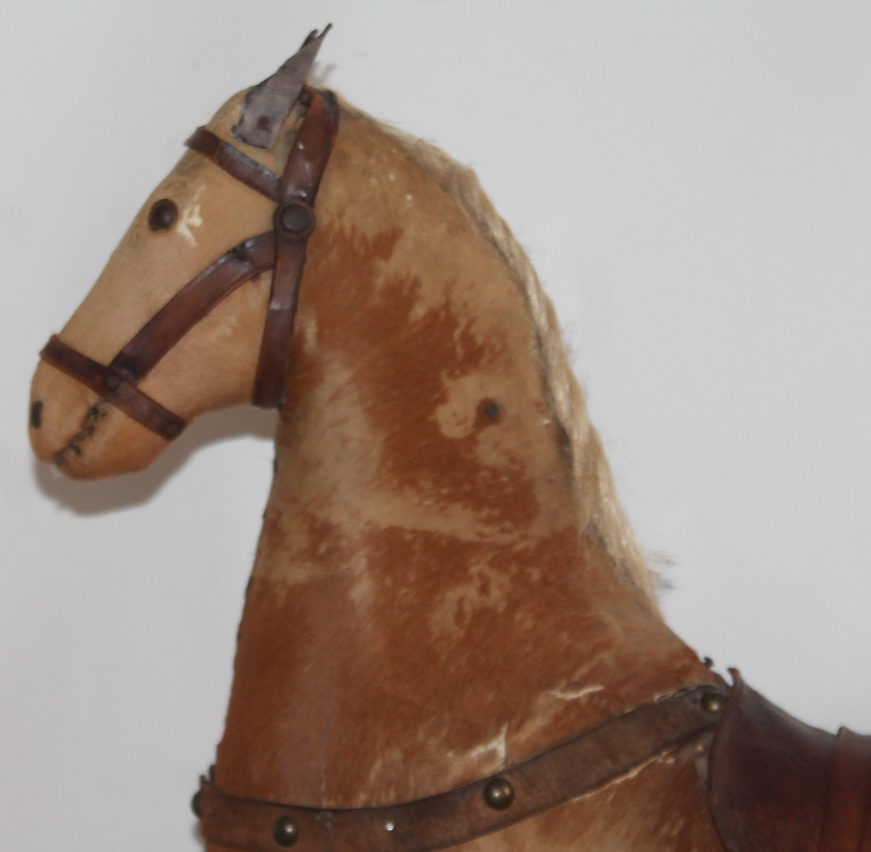 Adirondack Monumental cheval à bascule du XIXe siècle avec peinture d'origine en vente