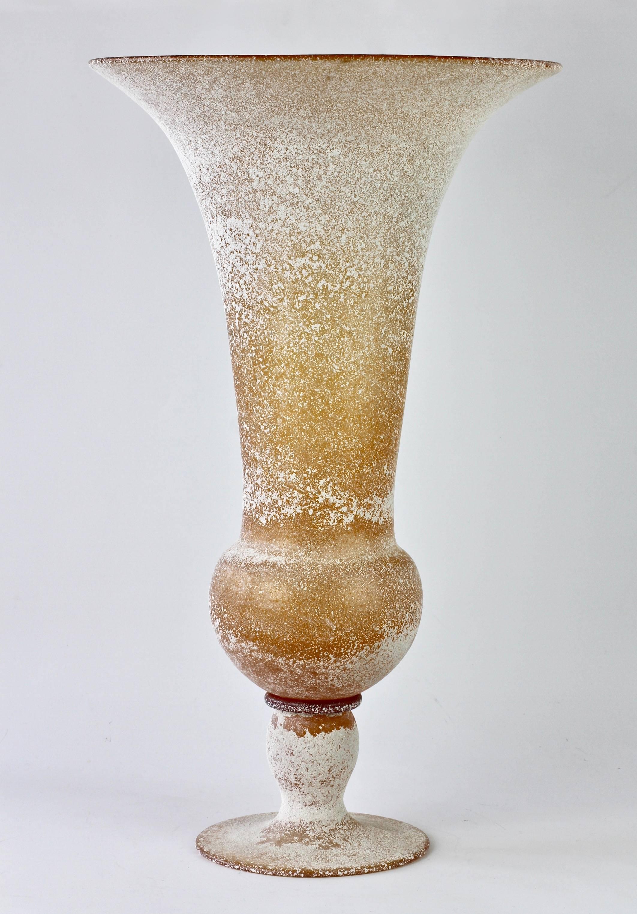 Italian Monumental Seguso Vetri Darte Amber 'A Scavo' Murano Glass Vase