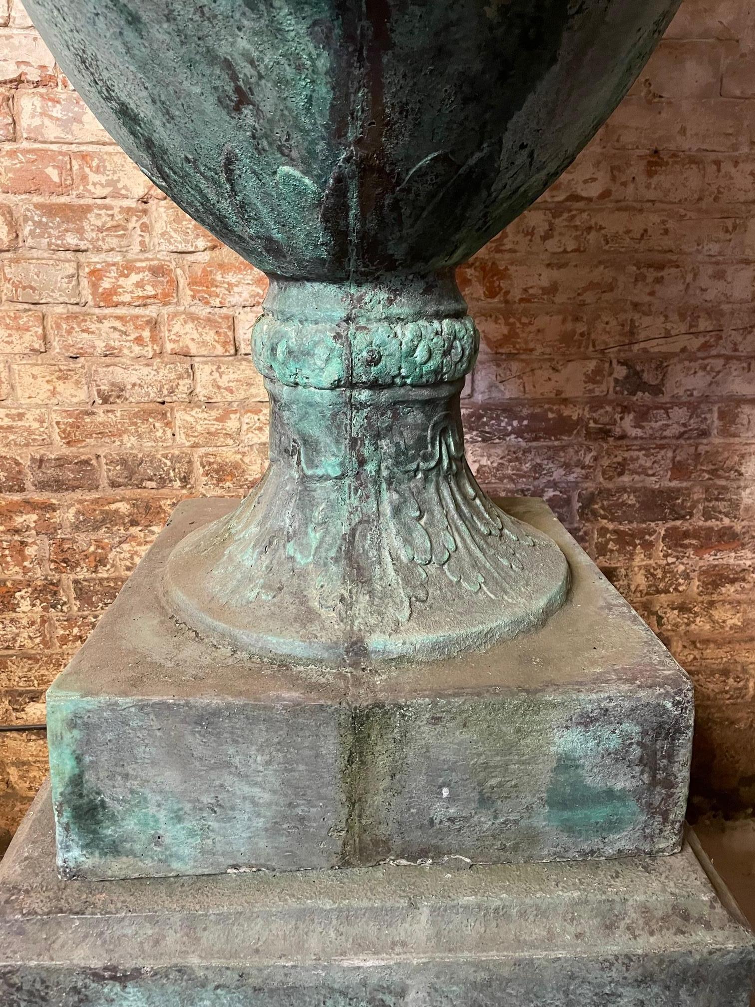 fibreglass urn