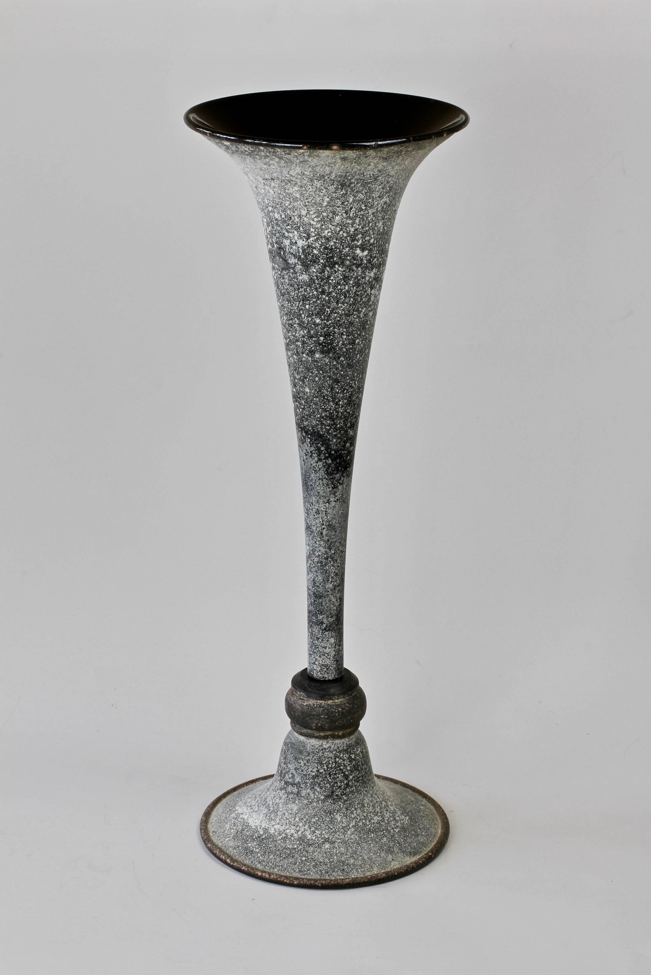 Monumental Black 'A Scavo' Murano Glass Vase Attributed to Seguso Vetri D'Arte 2