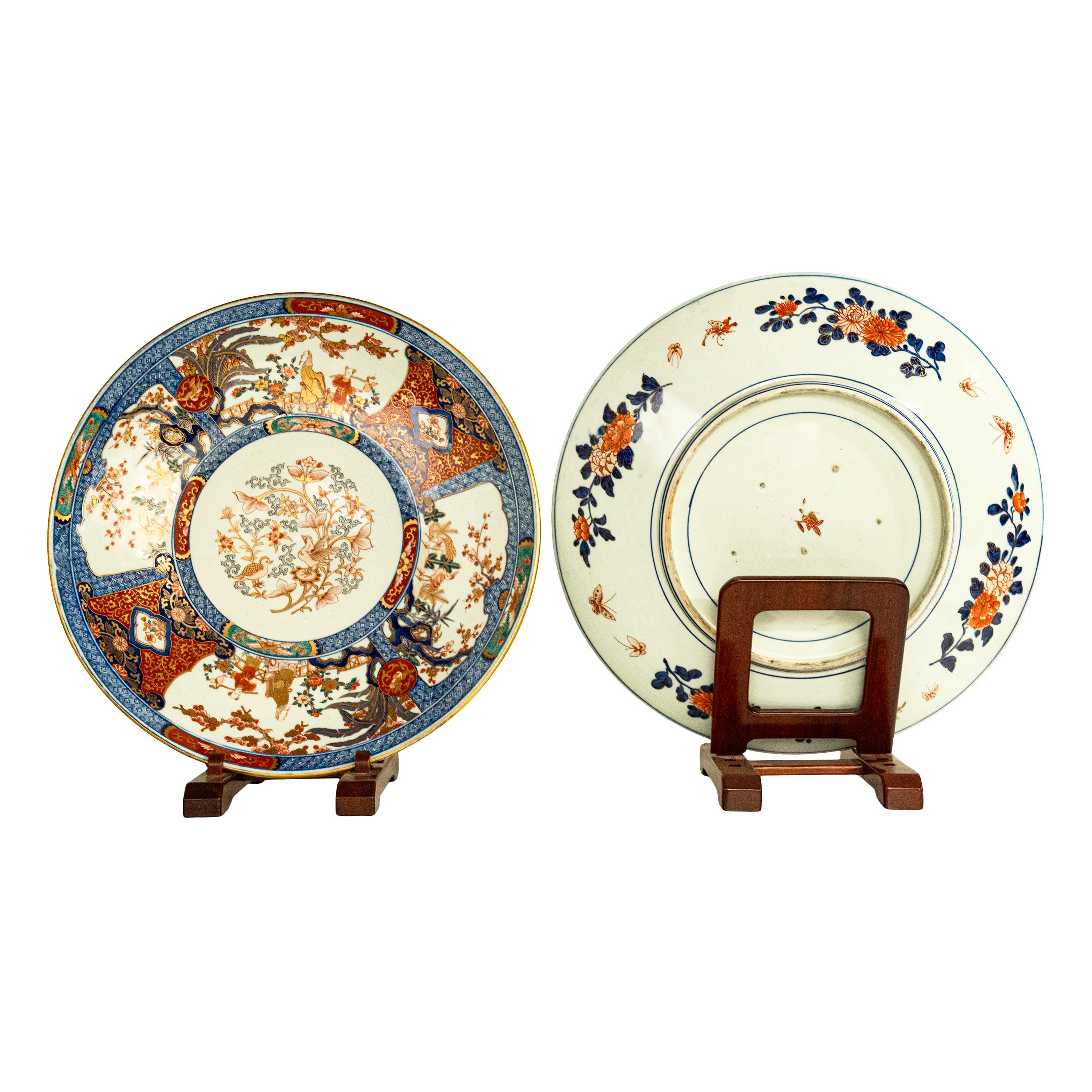 Paire monumentale d'assiettes de présentation Imari en porcelaine japonaise Meiji ancienne de 22 pouces, 1880 Bon état - En vente à Portland, OR