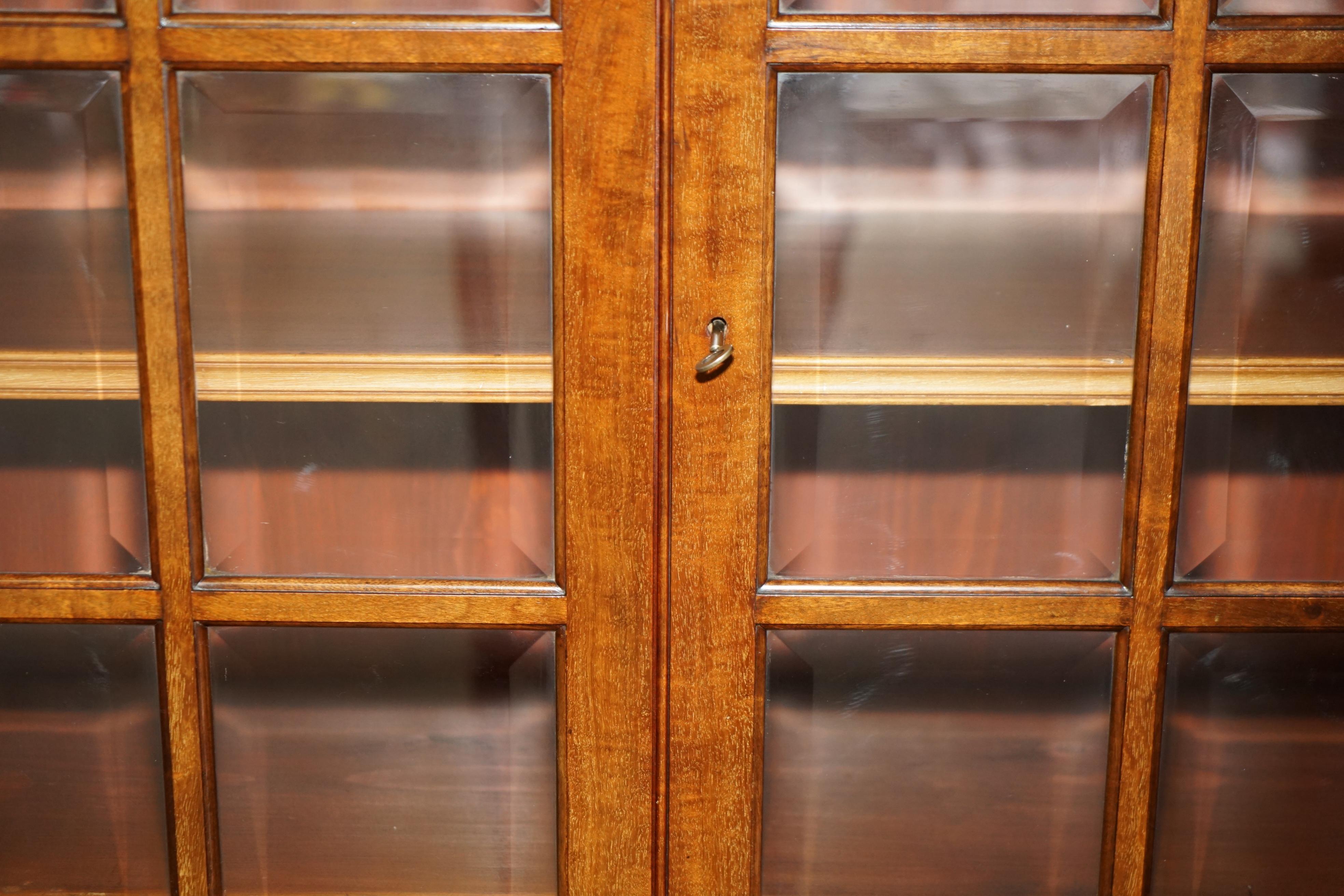 MONUMENTAL 2.4 METER TALL ANTiQUE VICTORIAN HARDWOOD GLAZED LiBRARY BOOKCASE For Sale 3
