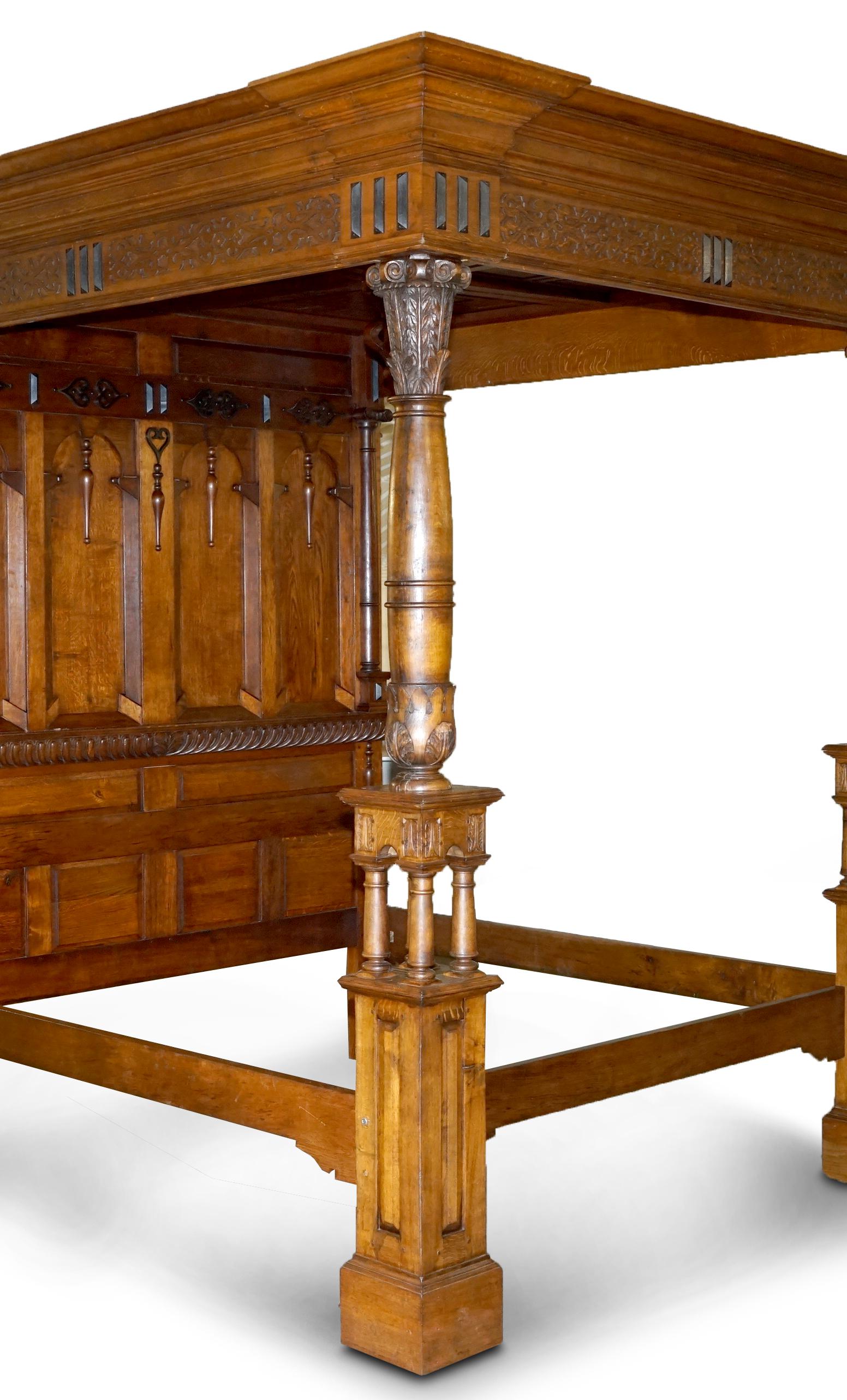 MONUMENTAL 3 METER EMPEROR ANTIQUE CiRCA 1880 CARVED ENGLISH BURR OAK TESTER BED In Good Condition For Sale In West Sussex, Pulborough