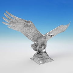Monumental modèle d'aigle en argent sterling coulé de 3,2 kg, Garrard London 1995