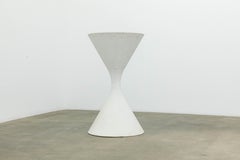 Monumental 38" Willy Guhl for Eternit 'Diablo' Concrete Planter, c 1968, Signed