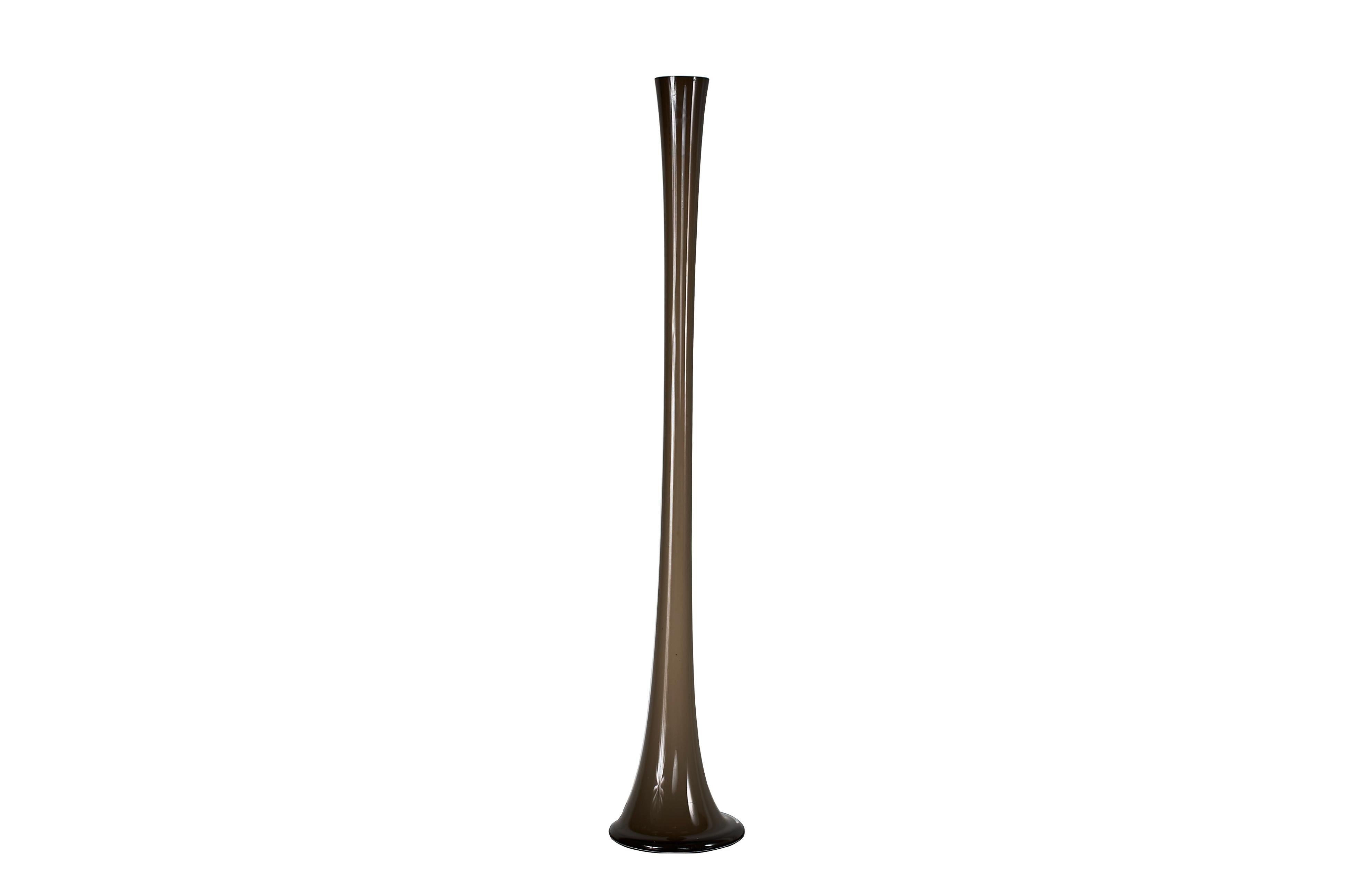 Exquisite Murano Glass Mid-Century Modern Tulip Floor Vase Monumentally Tall For Sale 1