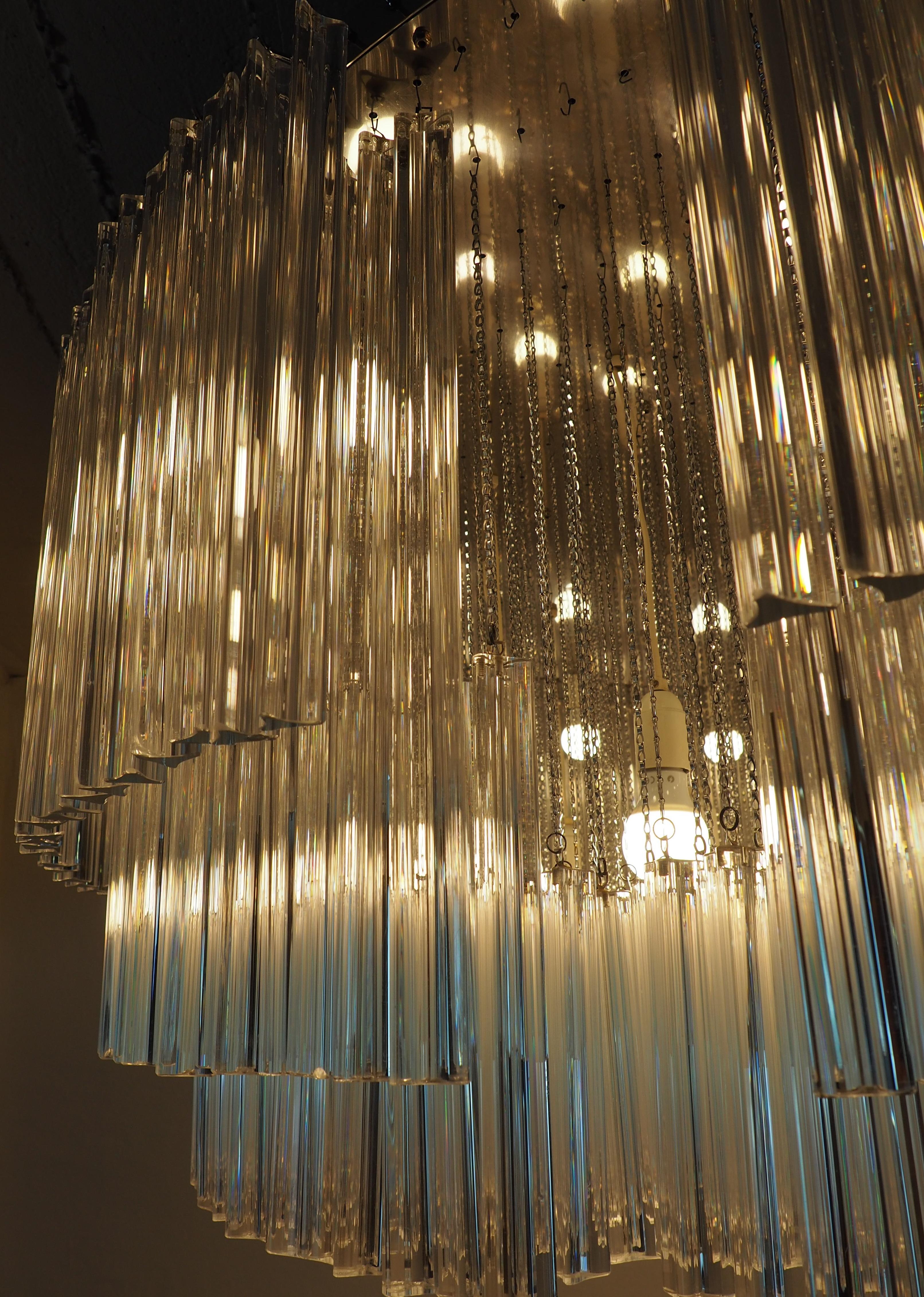 Monumental 70-Light Oval Murano Glass Chandelier, circa 1960s For Sale 5