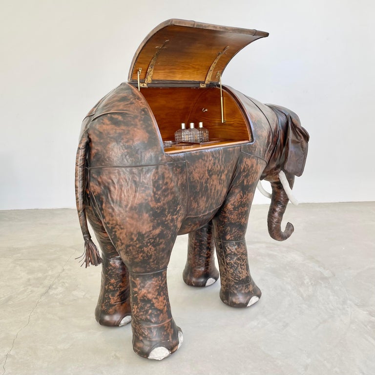 Monumental Abercrombie and Fitch Elephant Bar by Omersa for Valenti In Good Condition For Sale In Los Angeles, CA