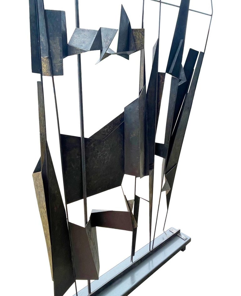 Monumental Abstract Brutalist Steel Floor Sculpture or Room Divider Screen For Sale 2