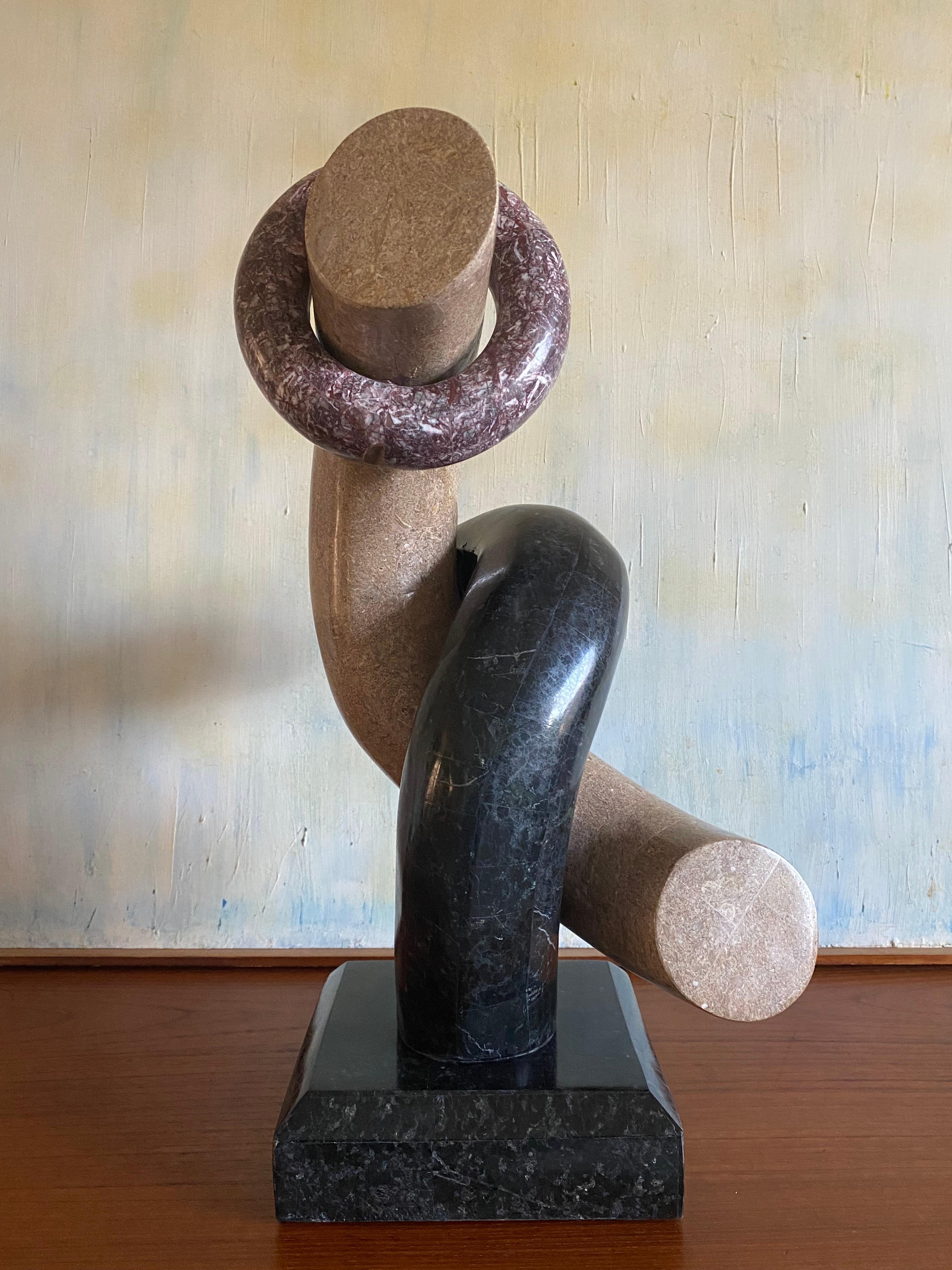 Scultura monumentale astratta in marmo in vendita 7
