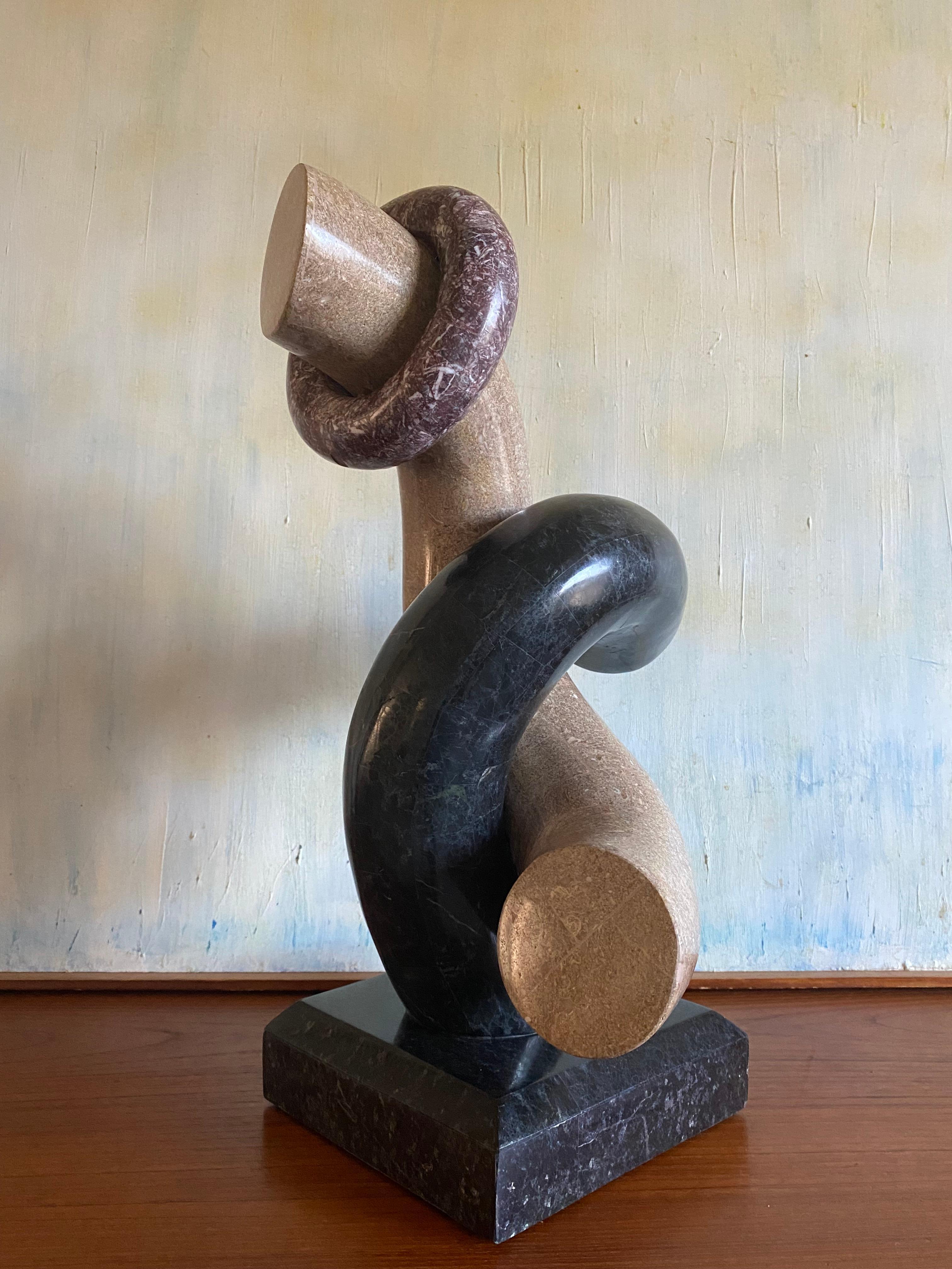 Scultura monumentale astratta in marmo in vendita 8