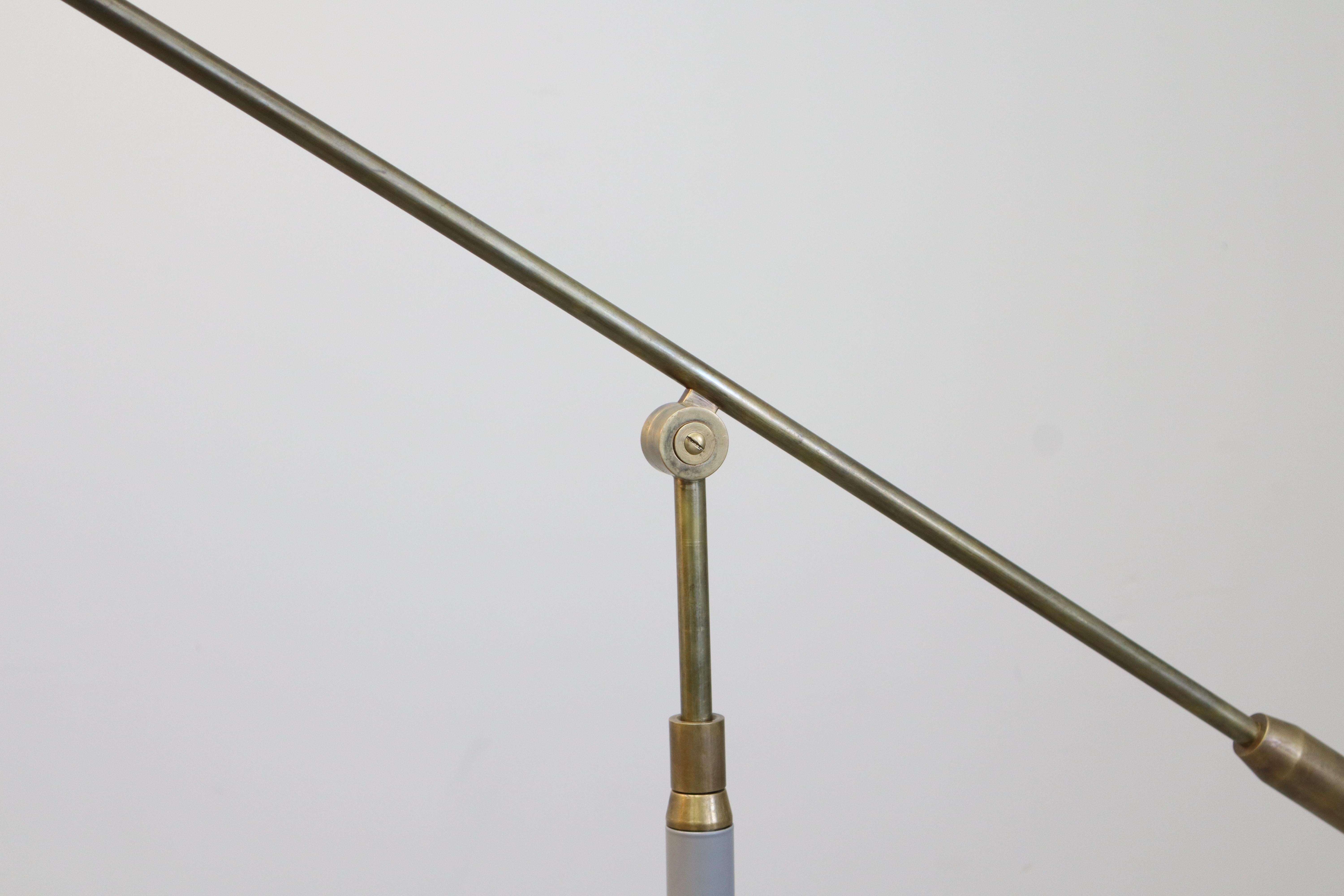Lámpara de pie monumental regulable, modelo nº 1003, Sarfatti para Arteluce 1952 Mid-20th Century en venta