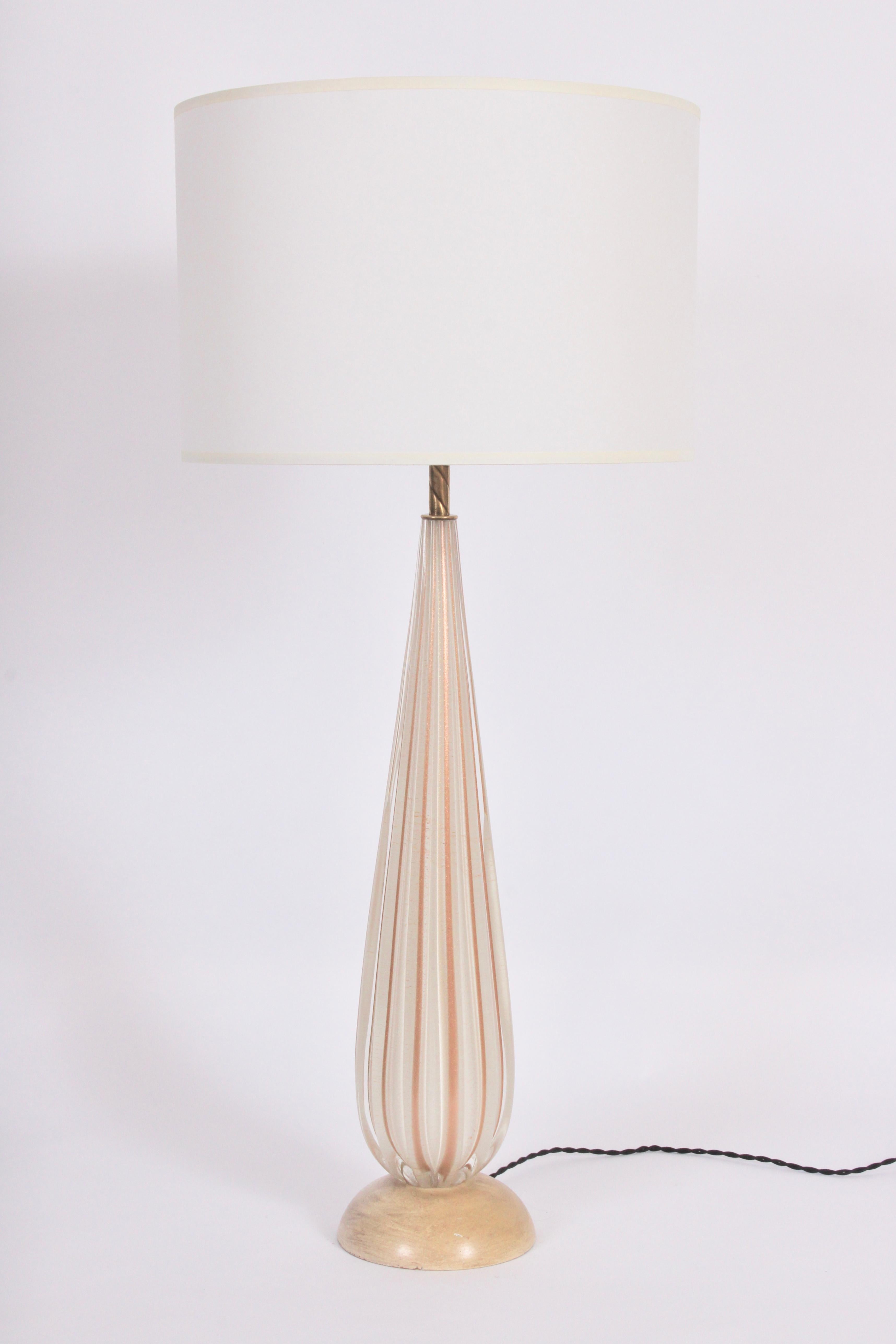 Mid-20th Century Tall Alfredo Barbini Ribbed Opaline Murano Glass Table Lamp with Copper & Gold  For Sale