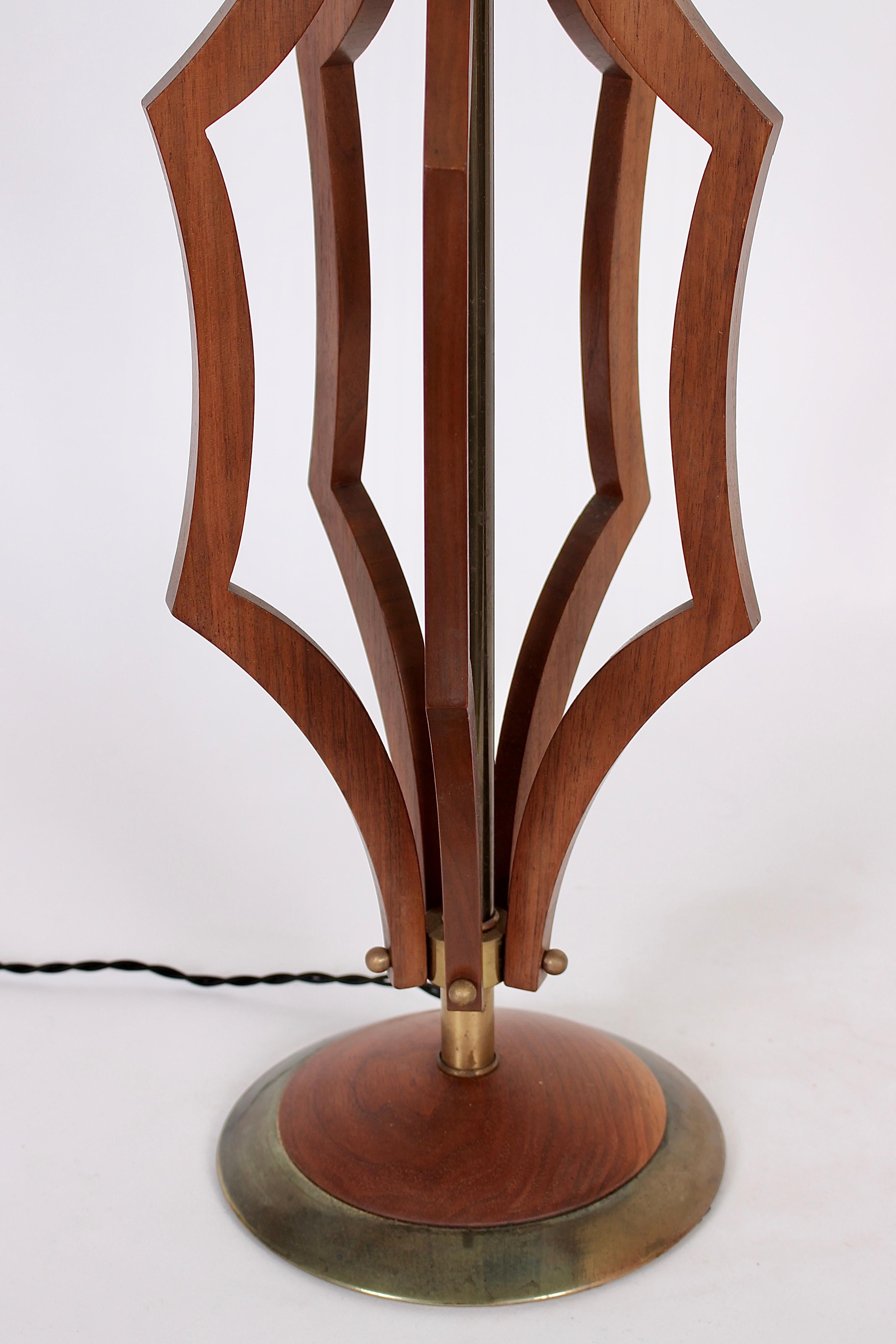 20th Century Monumental American Mid Century Geometric Cut Out Walnut Table Lamp, circa 1960 For Sale