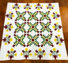 Monumental American Neoclassical Appliqué Quilt, Interlocking Wreaths, c1850