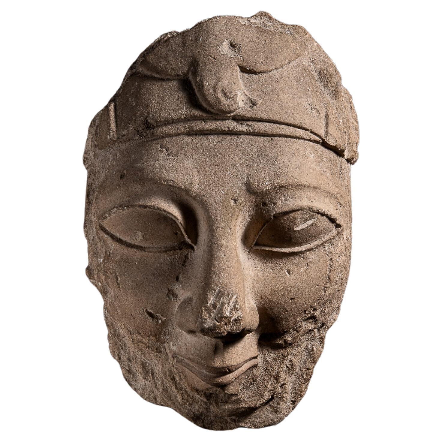 Monumental Ancient Cypriot Limestone Sculpture of a Man im Angebot